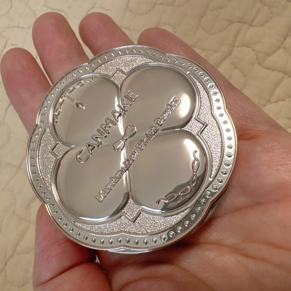 マシュマロフィニッシュパウダー ML マットライトオークル（新パッケージ）/キャンメイク/プレストパウダーを使ったクチコミ（1枚目）