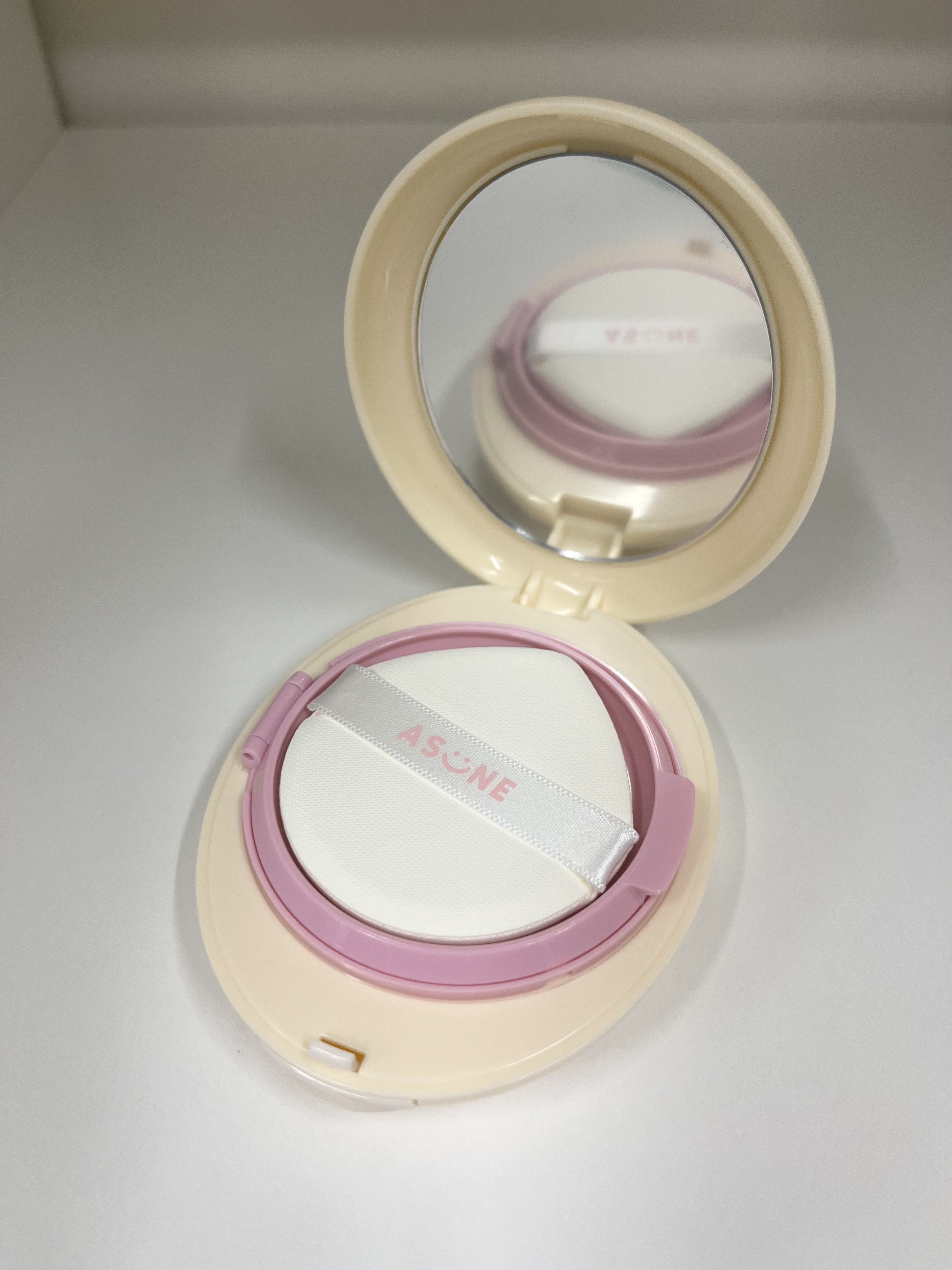 マットカバークッションファンデーション #21 Light Beige/ASUNE /クッションファンデーションを使ったクチコミ（1枚目）