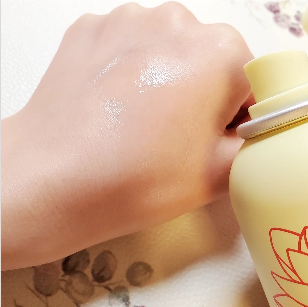 ロータス シャイニーオイル ヘアスプレー ピーチ＆ホワイトティーの香り/ダイアン/ヘアスプレーを使ったクチコミ（2枚目）