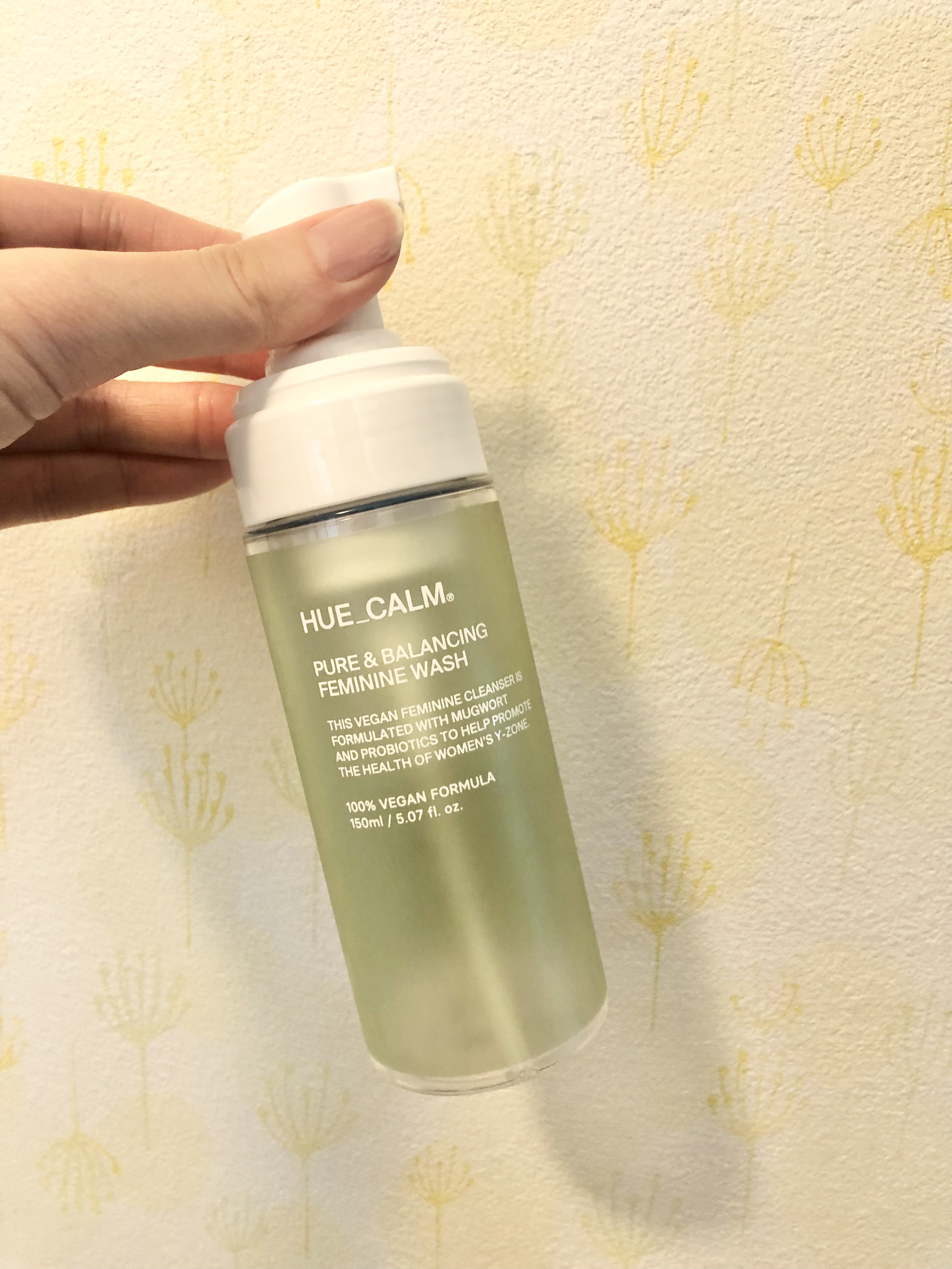 ヒューカームのフェミニンウォッシュ良かったよ
泡で出るから使いやすいし
匂いないから良き

これはリピ予定

ここのブランドはほとんどのアイテムが
お肌に合うから好き

#敏感肌
#ヒューカーム
#韓国コスメ
#ビーガンコスメ