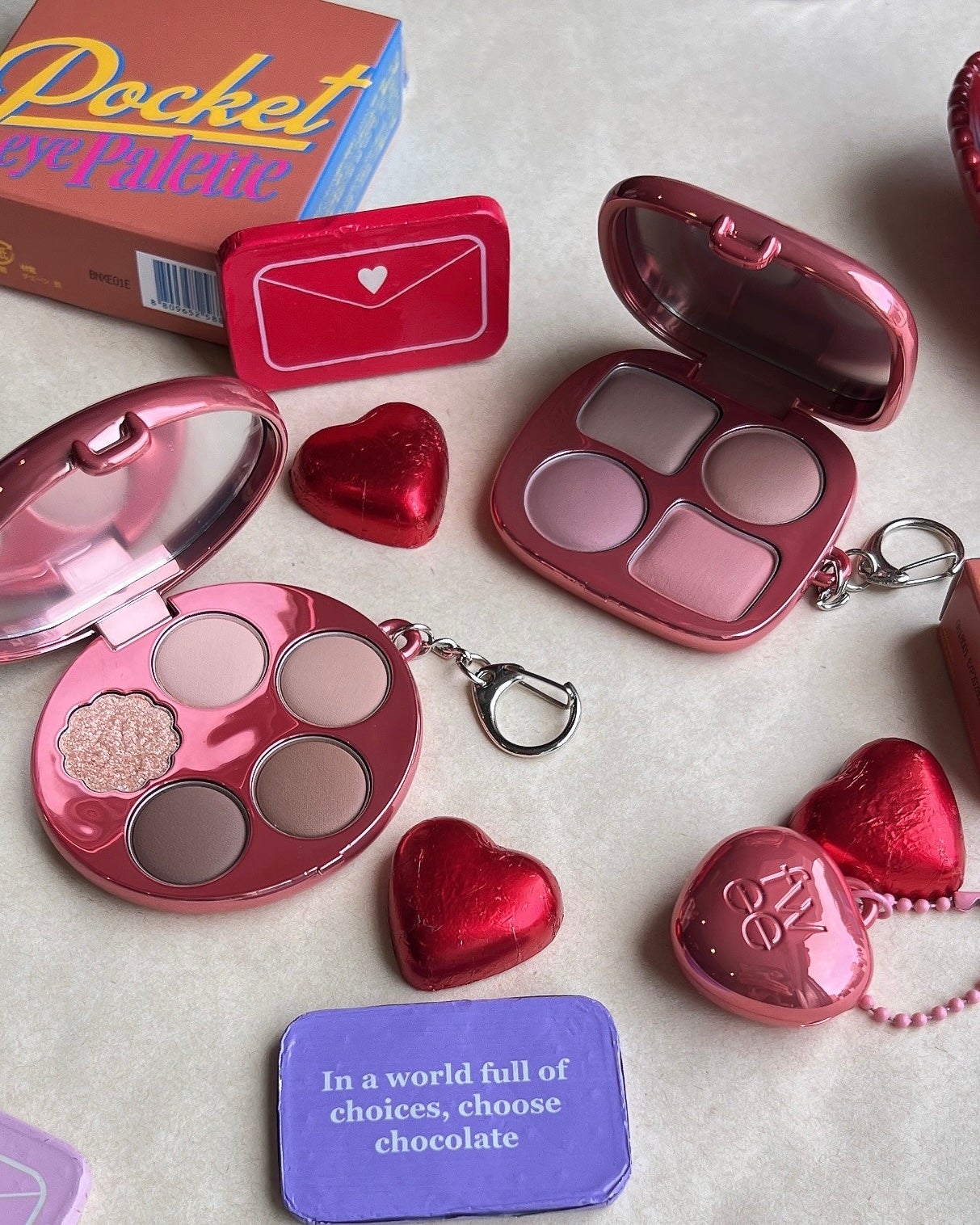 フィー ポケットアイパレット/fwee/アイシャドウパレットを使ったクチコミ(2枚目)