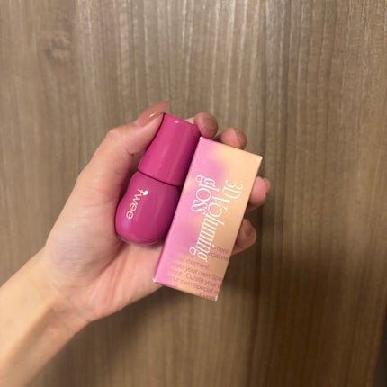 フィー 3Dボリューミンググロス/fwee/リップグロスを使ったクチコミ(1枚目)