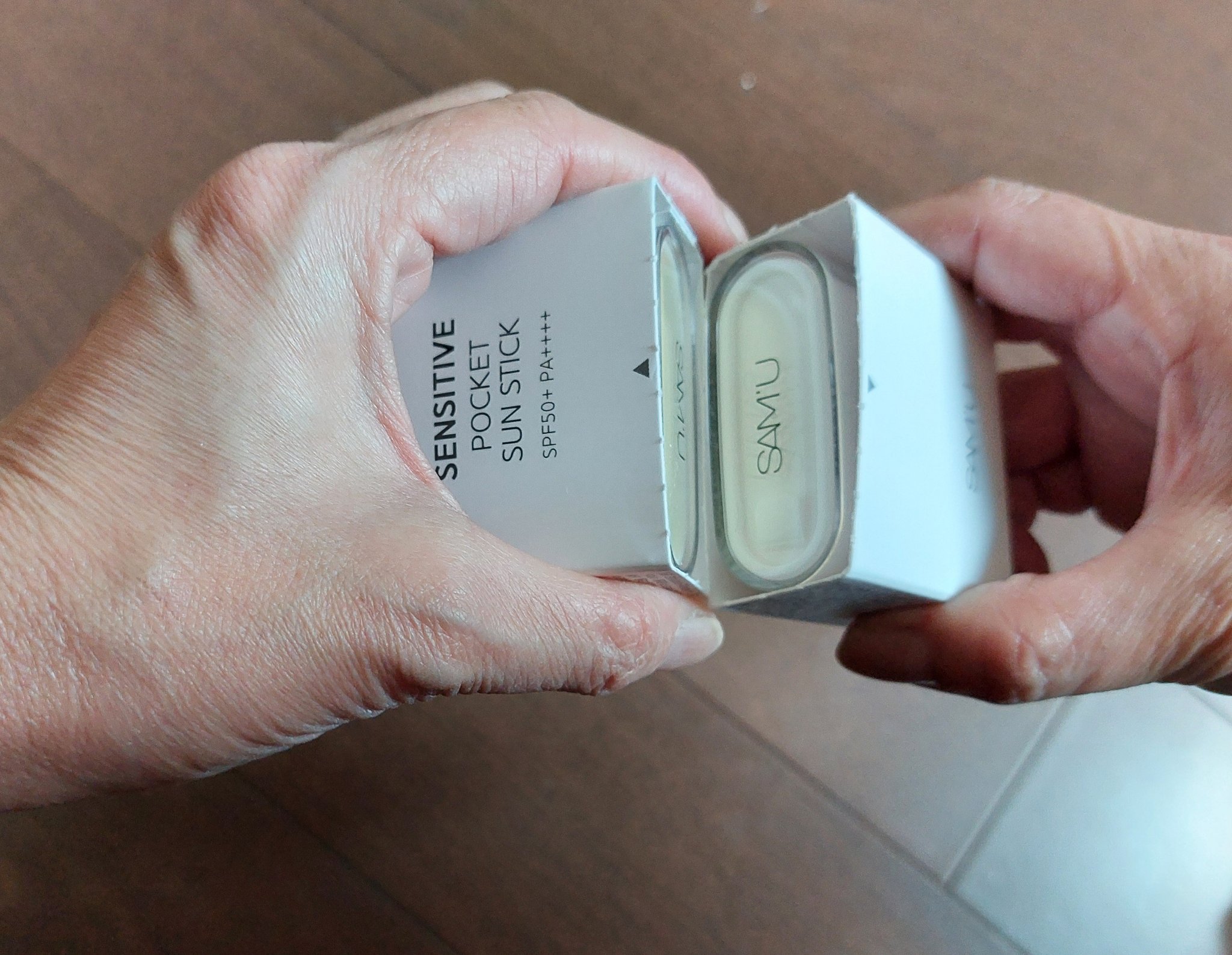 センシティブポケットサンスティック/SAM'U/日焼け止めスティックを使ったクチコミ（2枚目）