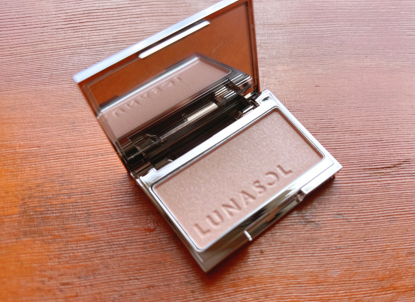 ルナソル カラーリングシアーチークス(グロウ)/LUNASOL/パウダーチークを使ったクチコミ(1枚目)