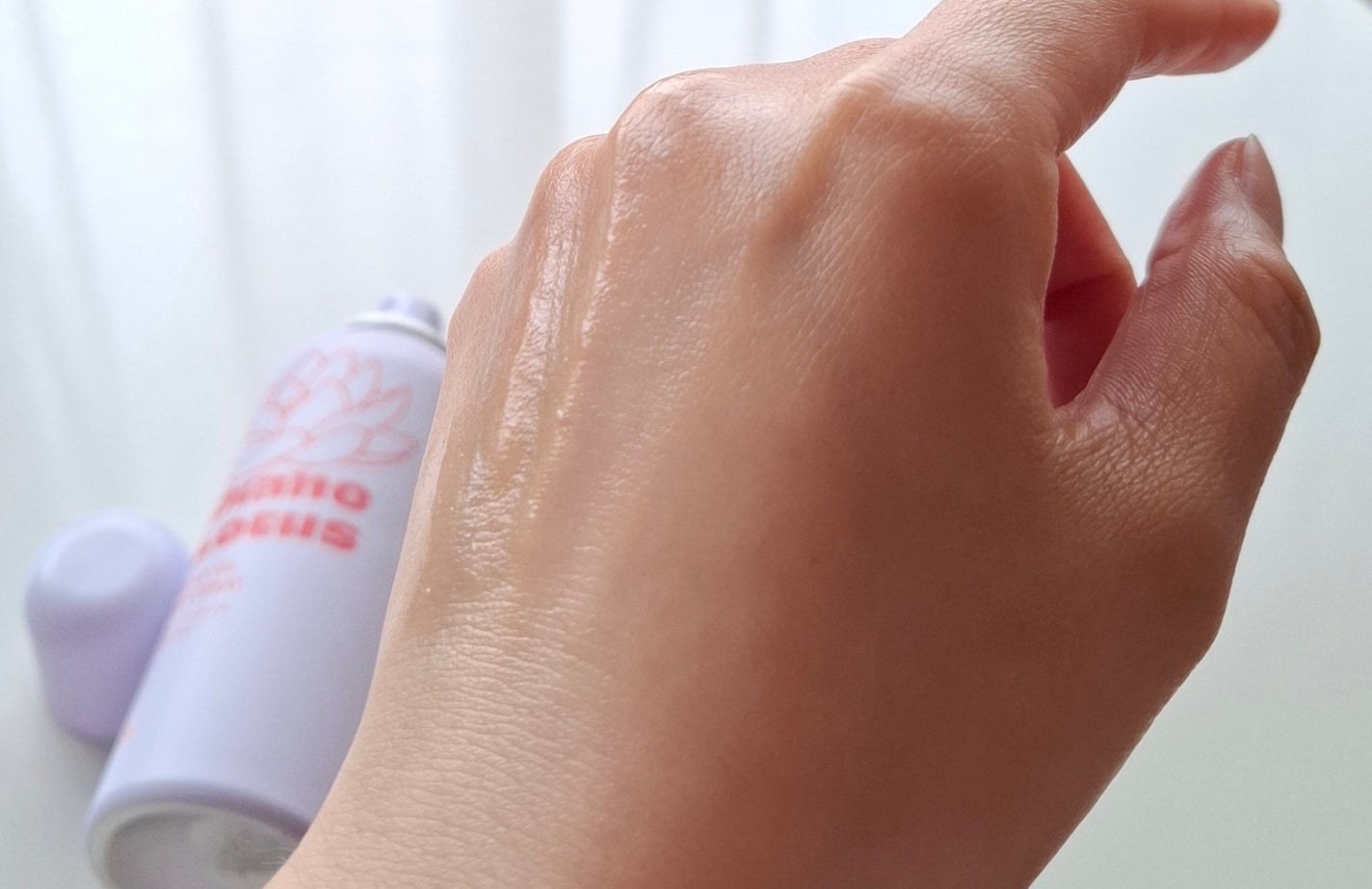 ロータス シャイニーオイル ヘアスプレー フィグ&ローズの香り/ダイアン/ヘアスプレーを使ったクチコミ(3枚目)