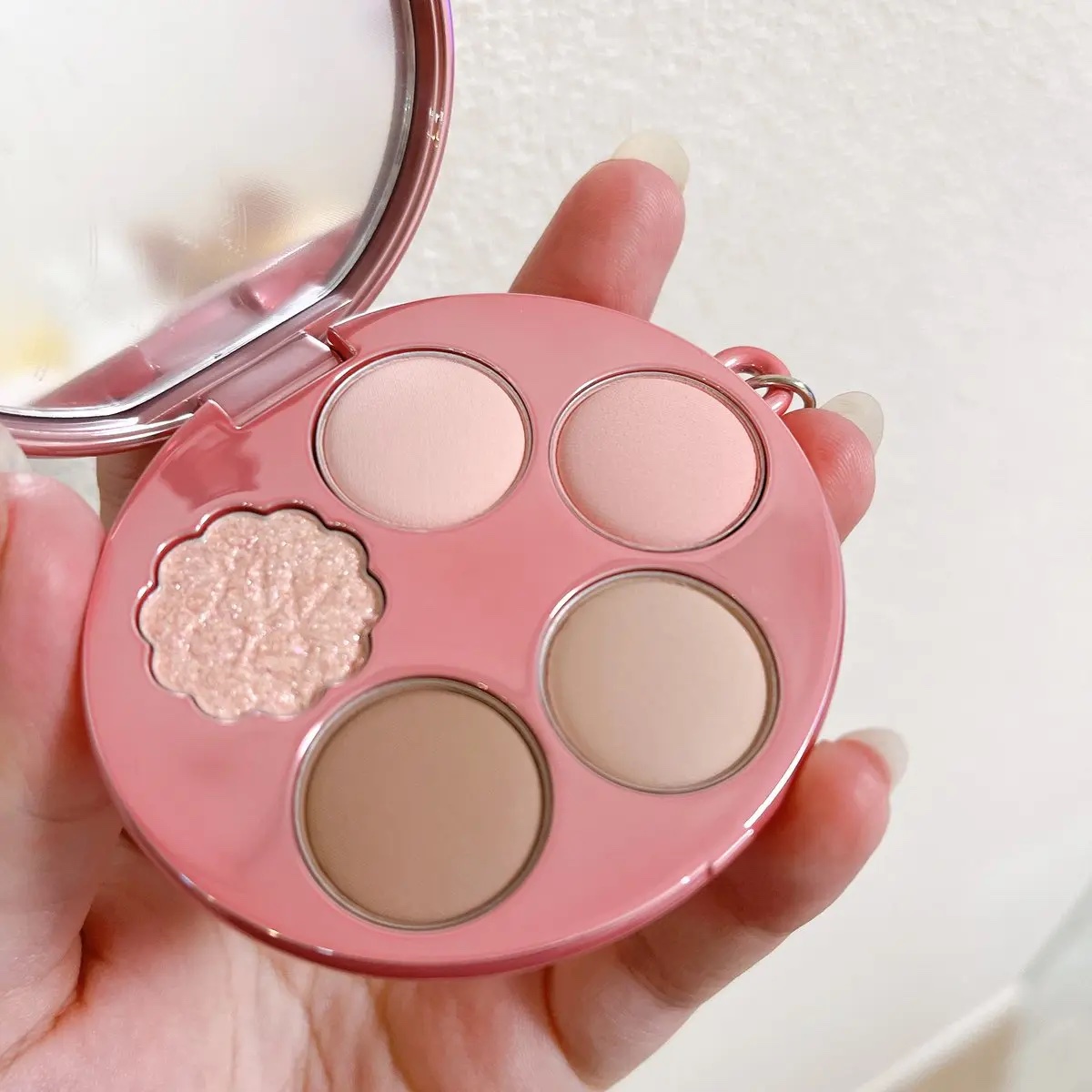 フィー ポケットアイパレット/fwee/アイシャドウパレットを使ったクチコミ（1枚目）