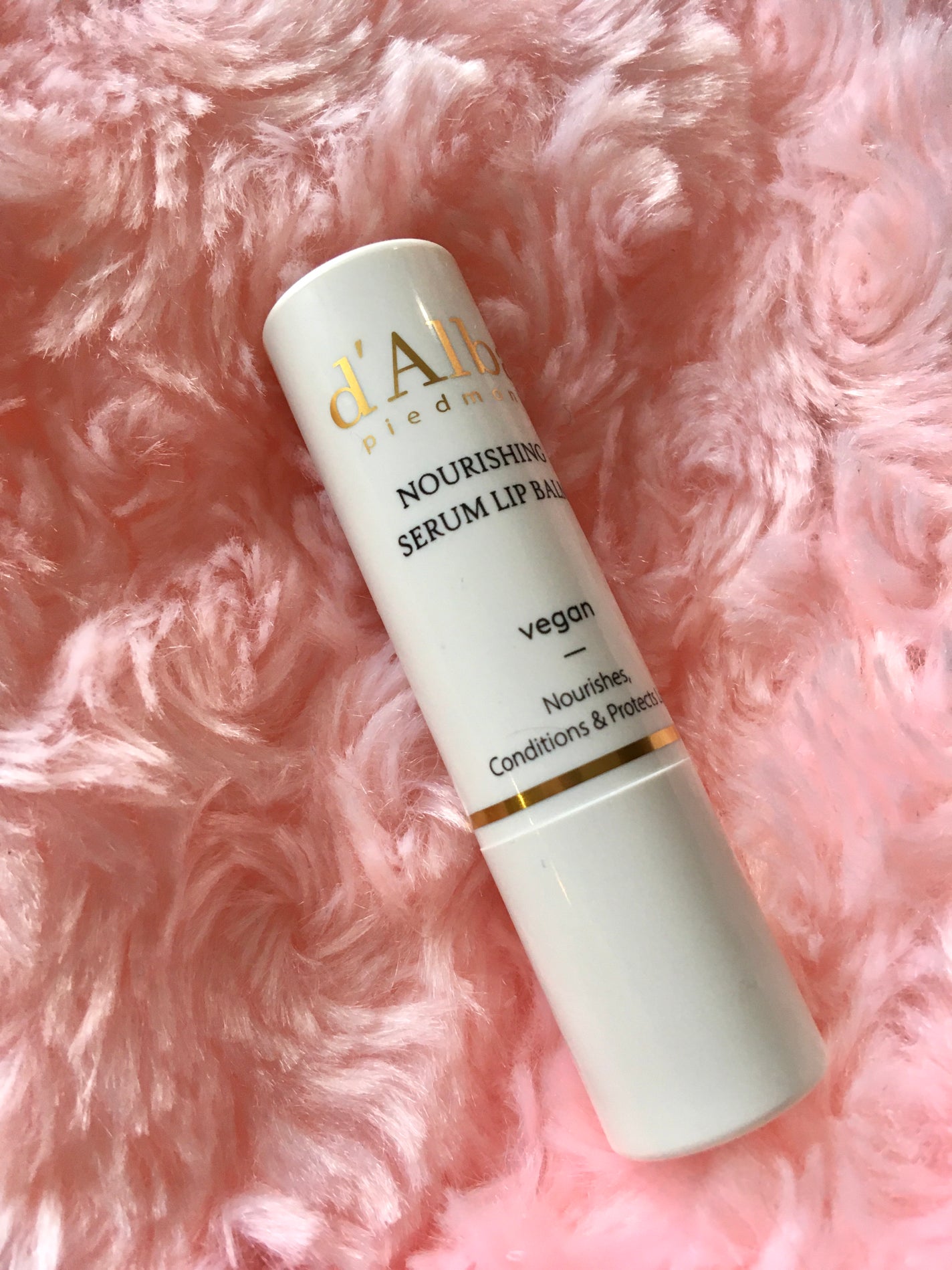 ホワイトトリュフナリシングセラムリップバーム/ダルバ/リップバームを使ったクチコミ(1枚目)