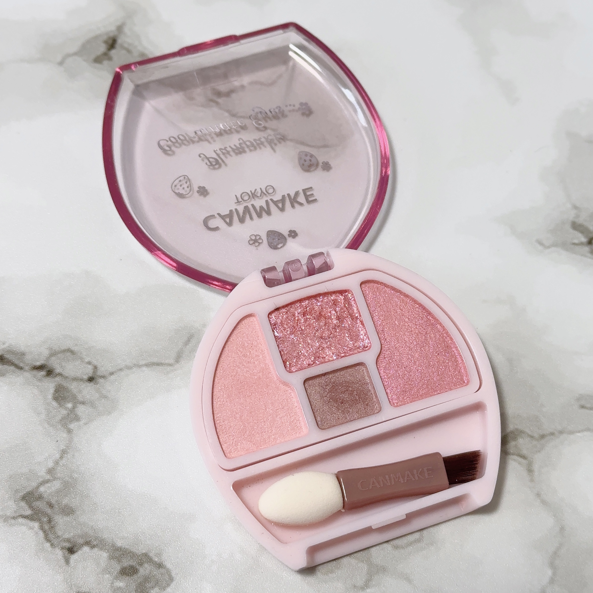 プランぷくコーデアイズ/キャンメイク/パウダーアイシャドウを使ったクチコミ（2枚目）