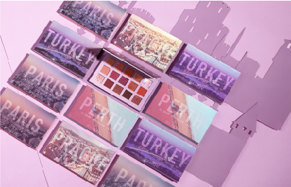 GO TRAVEL 15色アイシャドウパレット FOCALLURE