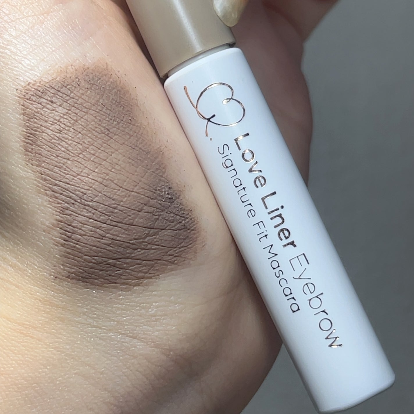 ラブ・ライナー シグネチャーフィットマスカラ<アイブロウ>/ラブ・ライナー/眉マスカラを使ったクチコミ(3枚目)