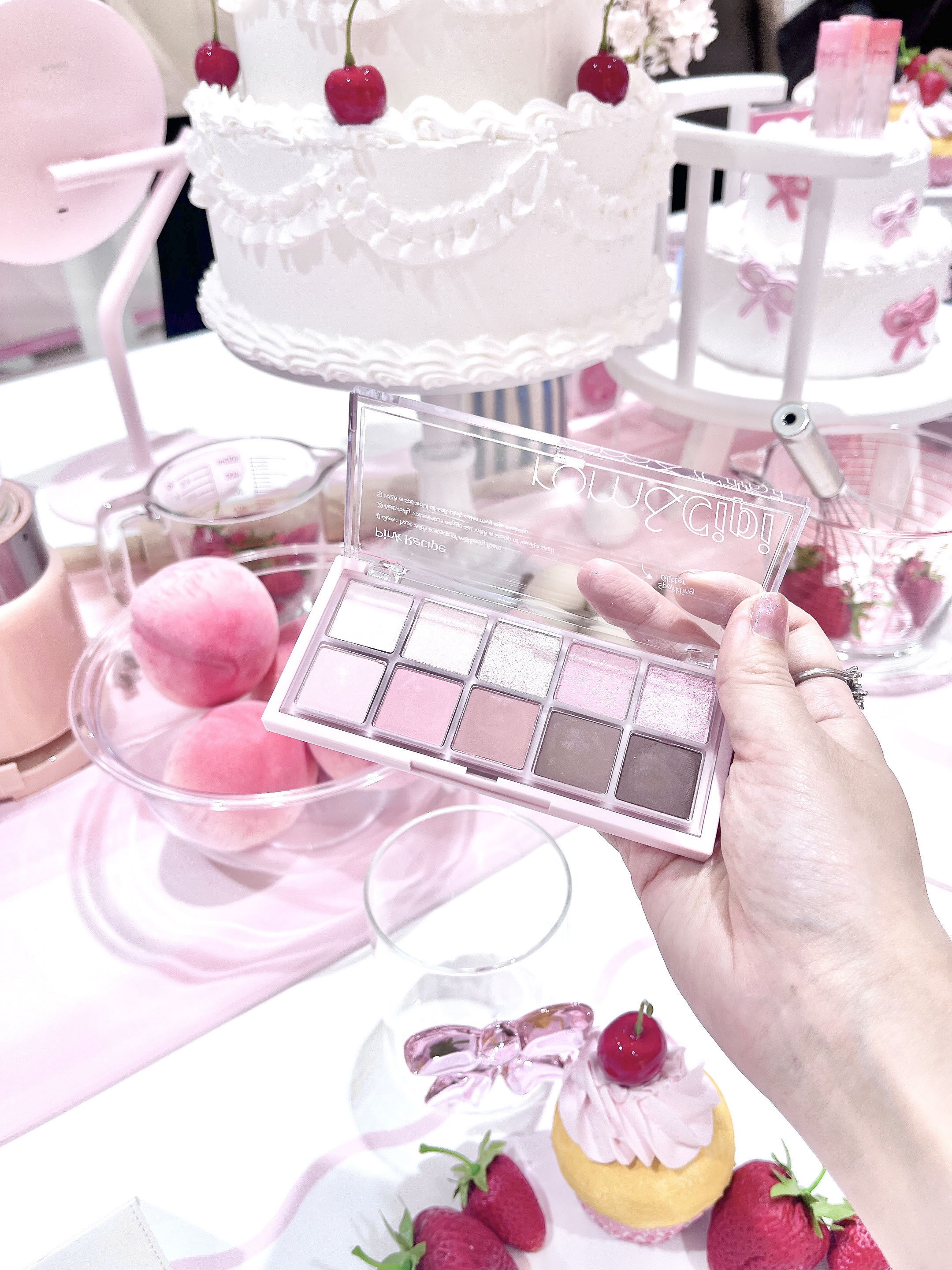 ロムシピ レシピパレット/rom&Cipi/アイシャドウパレットを使ったクチコミ（3枚目）