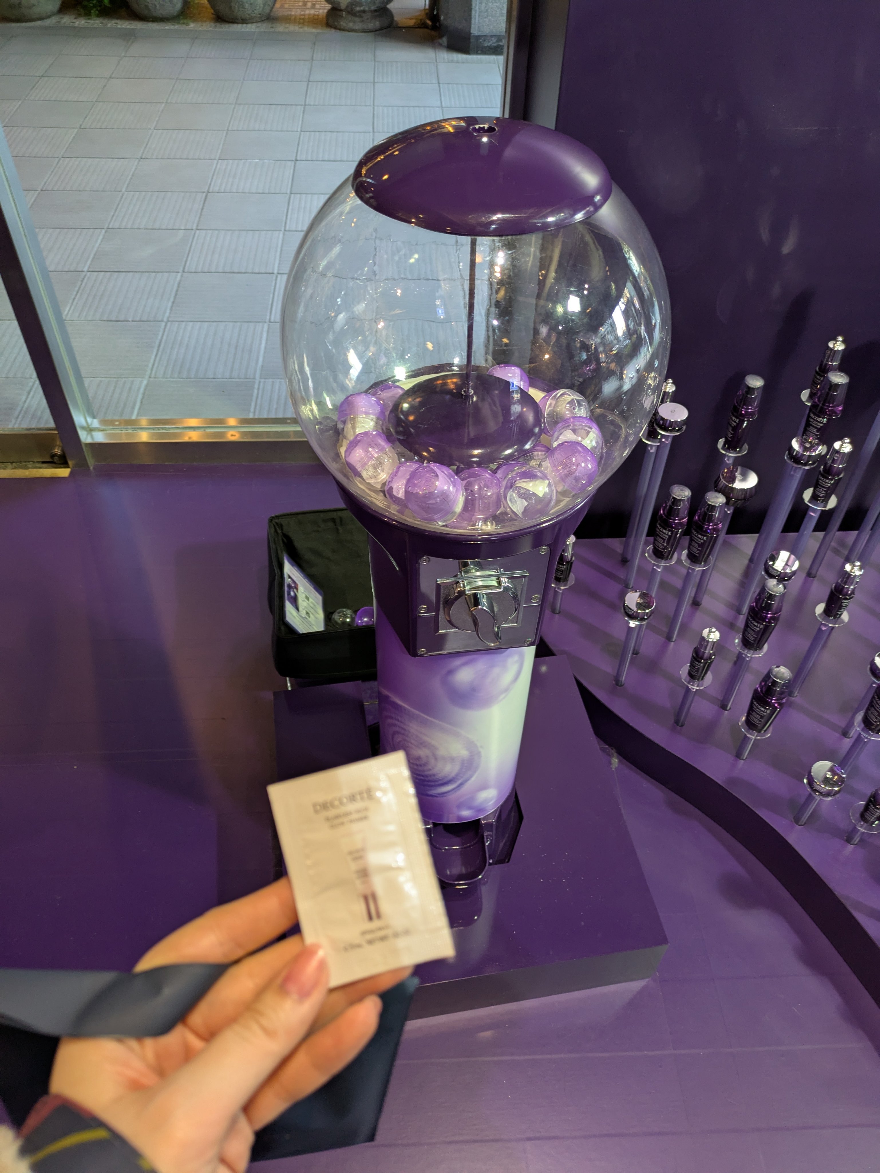 レブロン カラーステイ ロングウェア UV クッション ファンデーション/REVLON/クッションファンデーションを使ったクチコミ（3枚目）