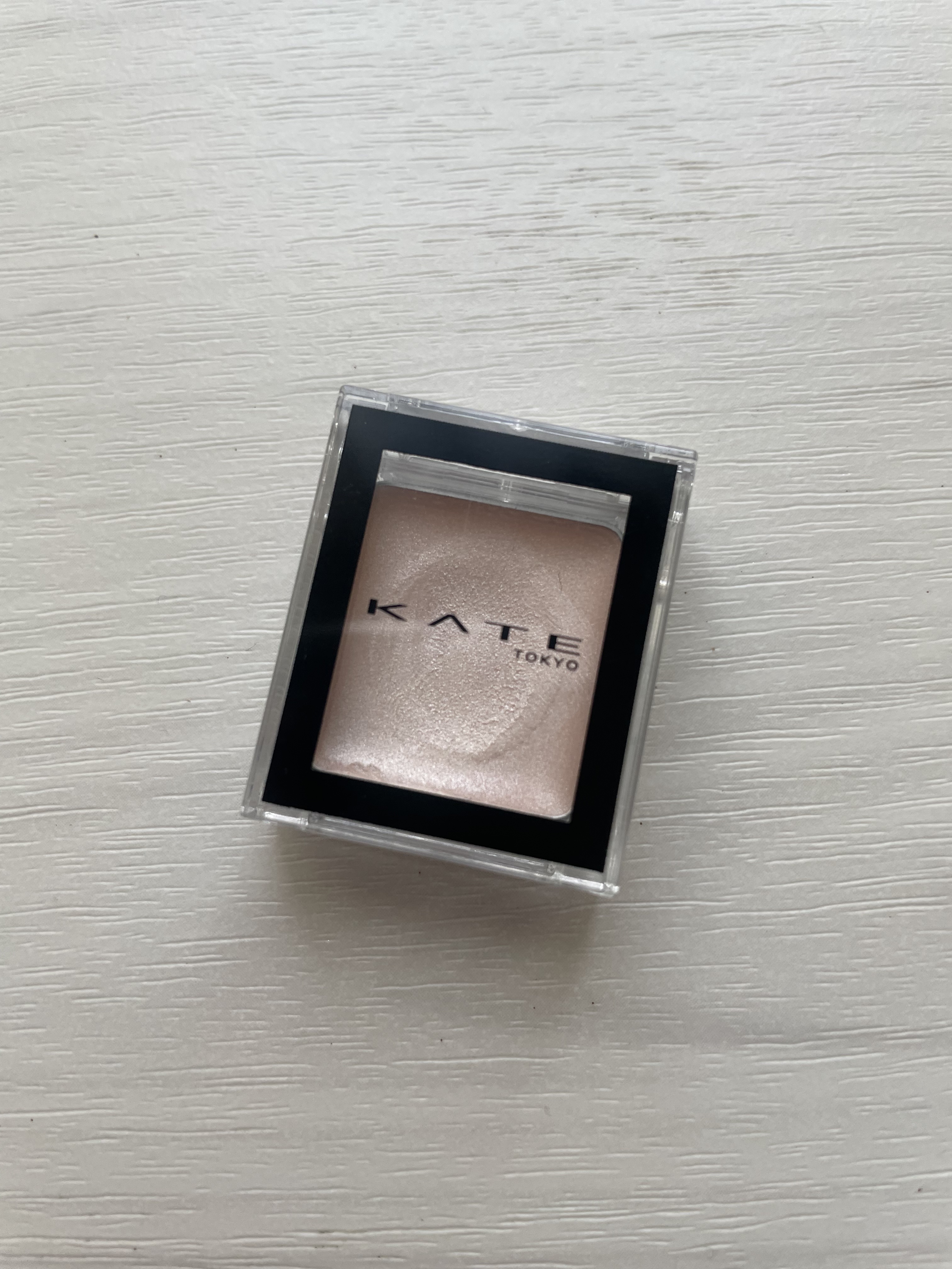 ザ アイカラーベース 001/KATE/アイシャドウベースを使ったクチコミ（1枚目）
