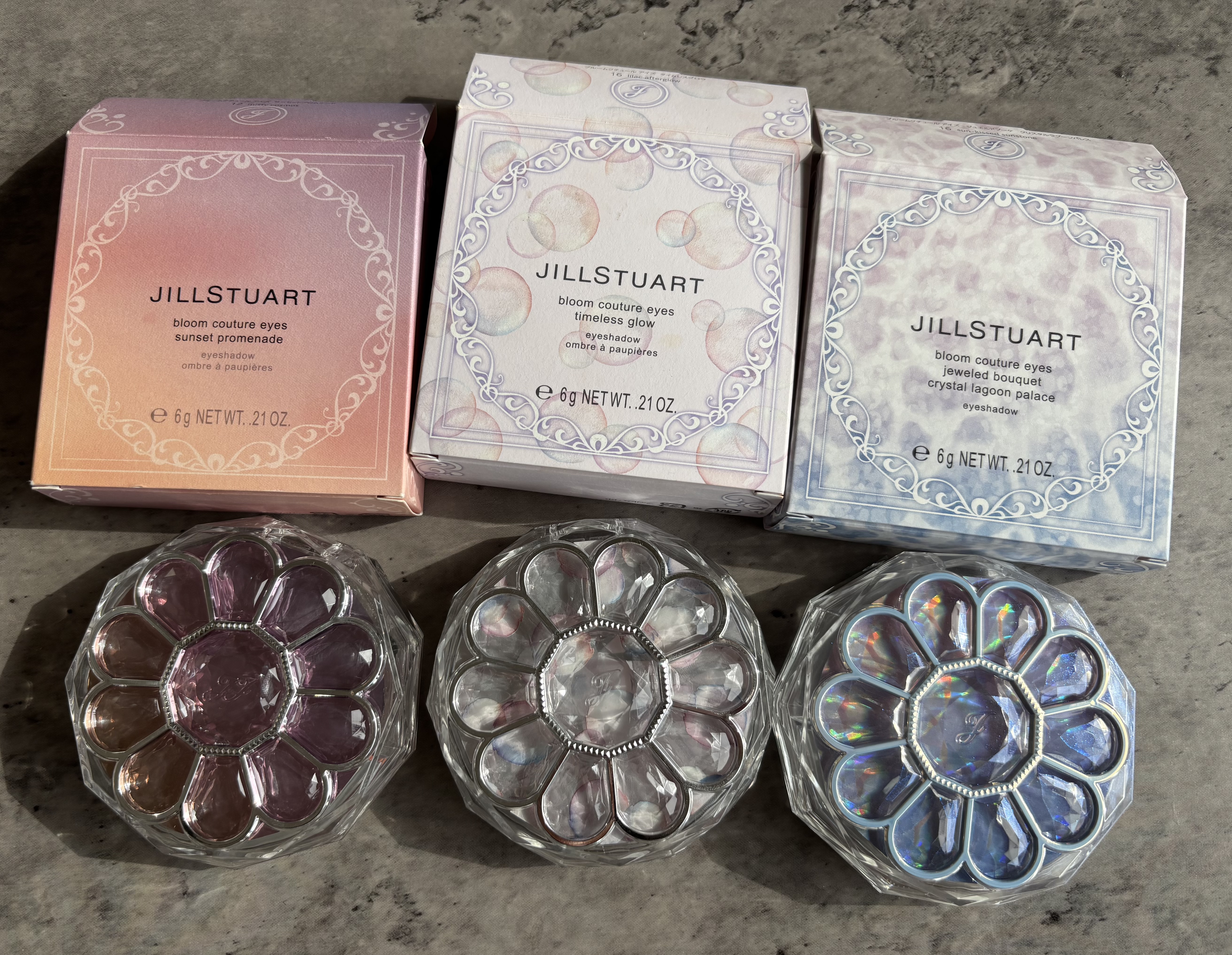 ブルームクチュール アイズ タイムレスグロウ/JILL STUART/アイシャドウパレットを使ったクチコミ（2枚目）