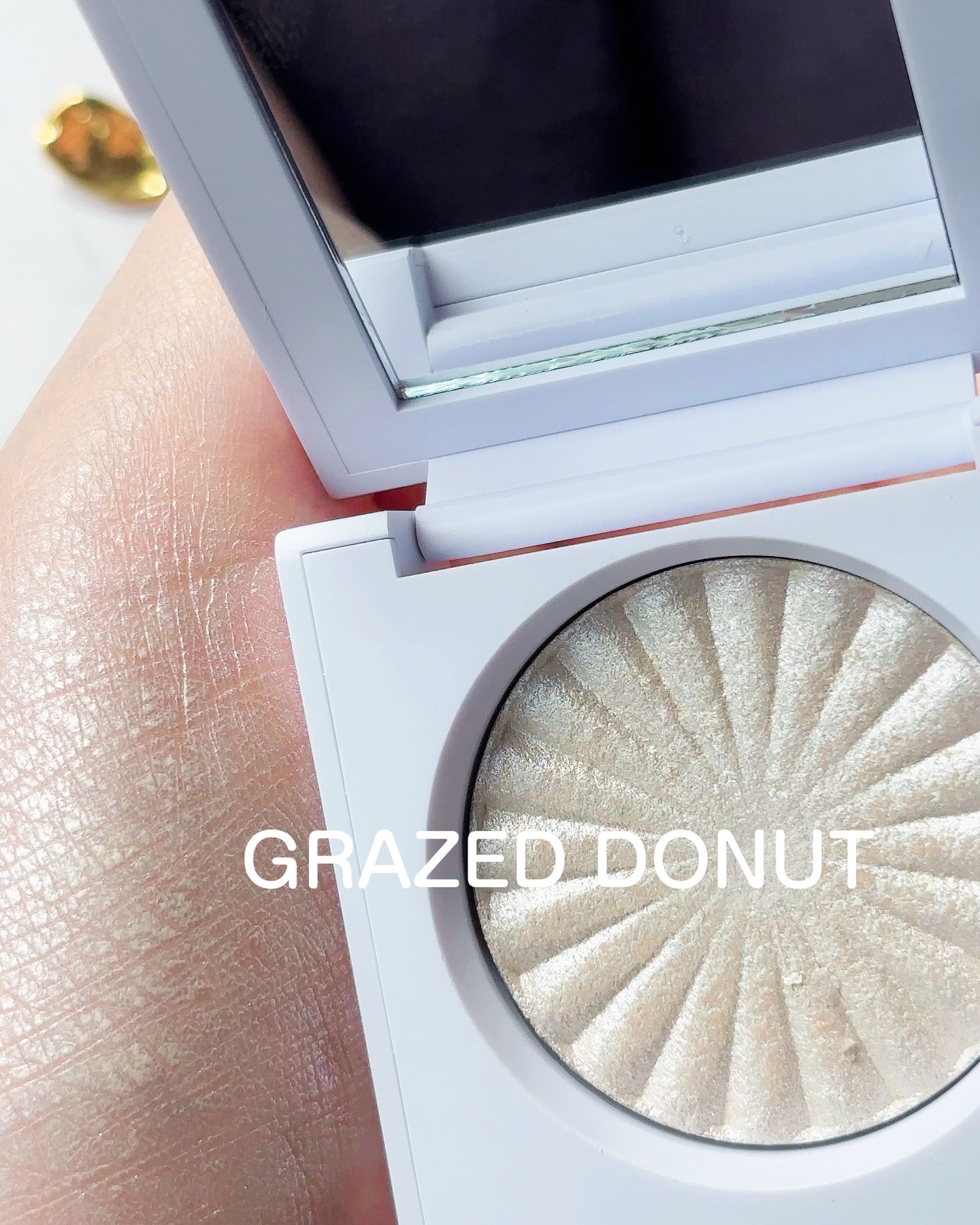 OFRA mini Highlighter/Ofra Cosmetics/パウダーハイライトを使ったクチコミ（3枚目）