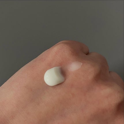 益母草パンテノールクリーム/ATTATION/ハンドクリームを使ったクチコミ(4枚目)