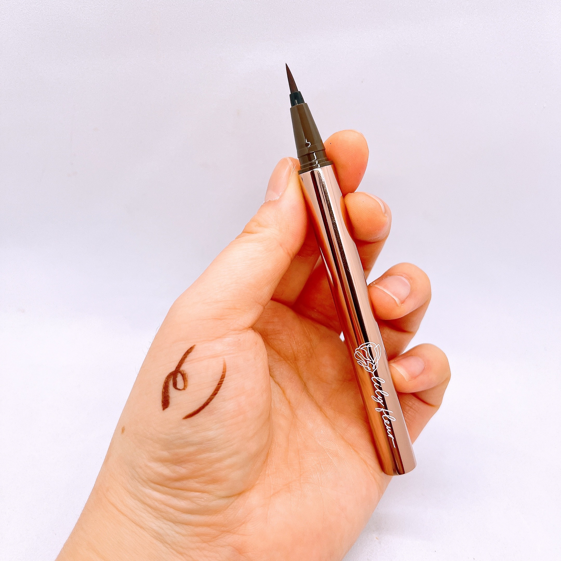 カラーミーツ アイライナー/リリーフルール/リキッドアイライナーを使ったクチコミ（3枚目）