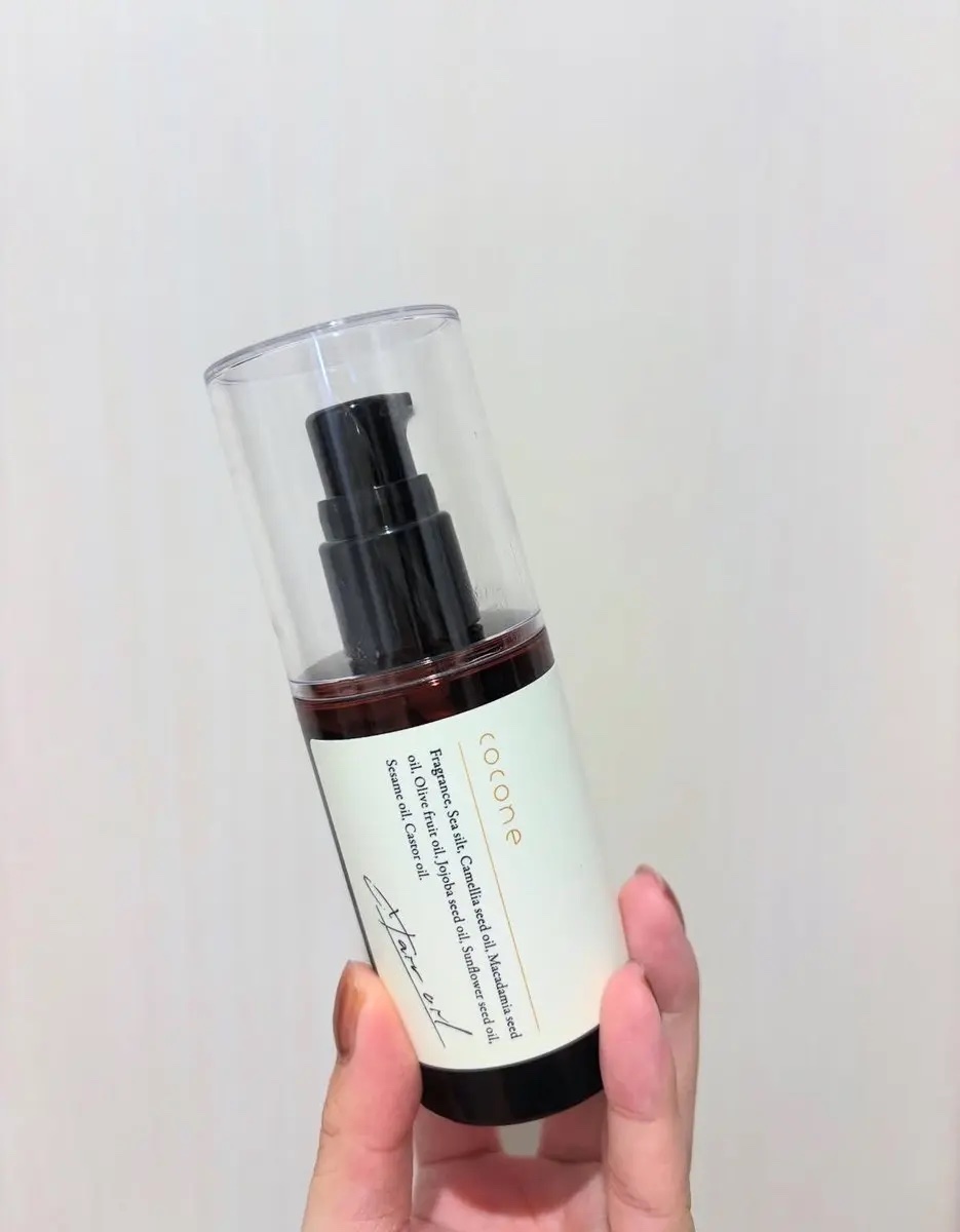 【新品】cocone ヘアエッセンスオイルME［モイストタイプ］ 髪•全身にも… 新品】cocone ヘアエッセンスオイルME［モイストタイプ］ 髪•全身にも