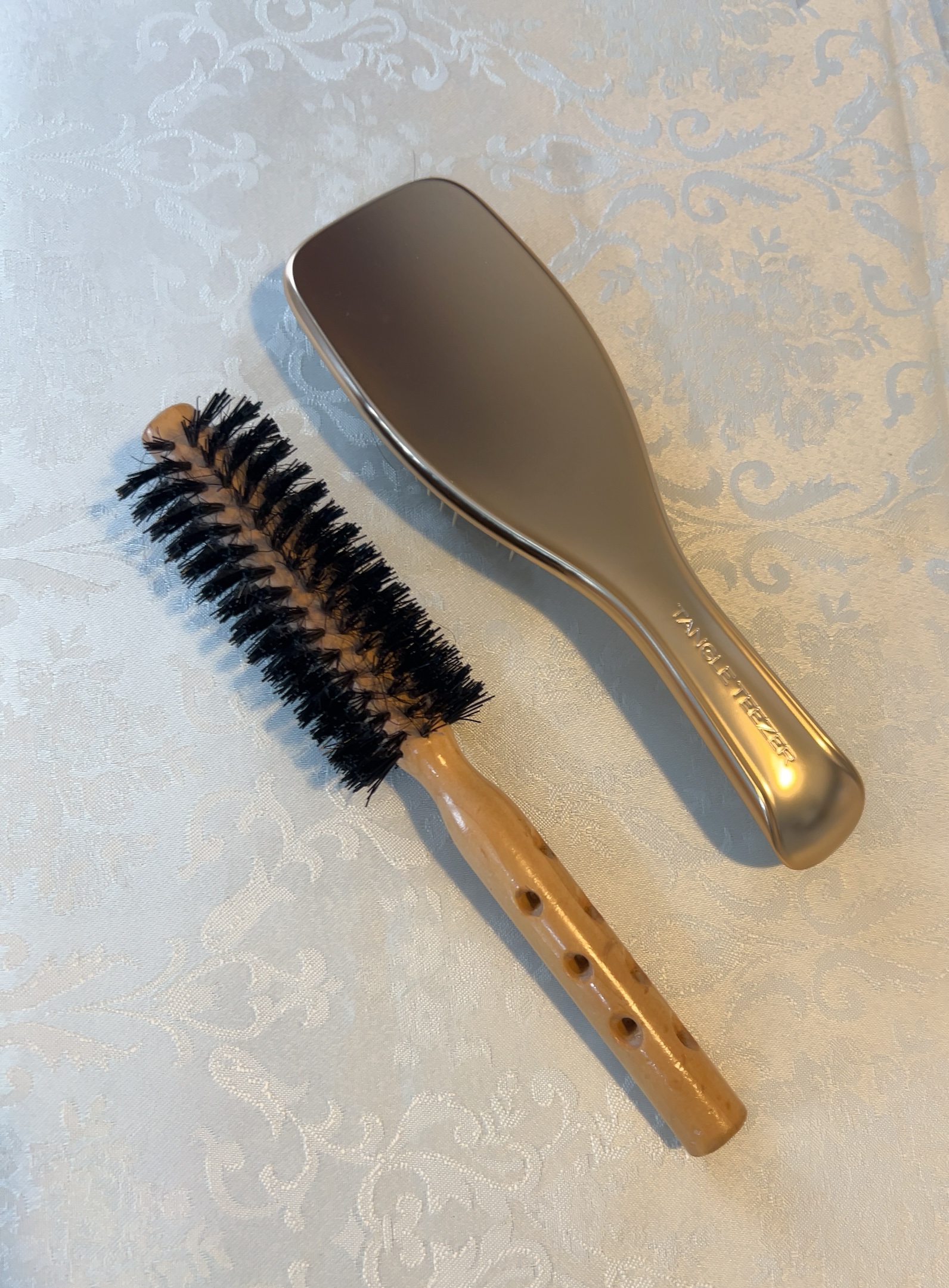 ザ・アルティメットディタングラー Luxe/TANGLE TEEZER/ヘアブラシを使ったクチコミ（2枚目）