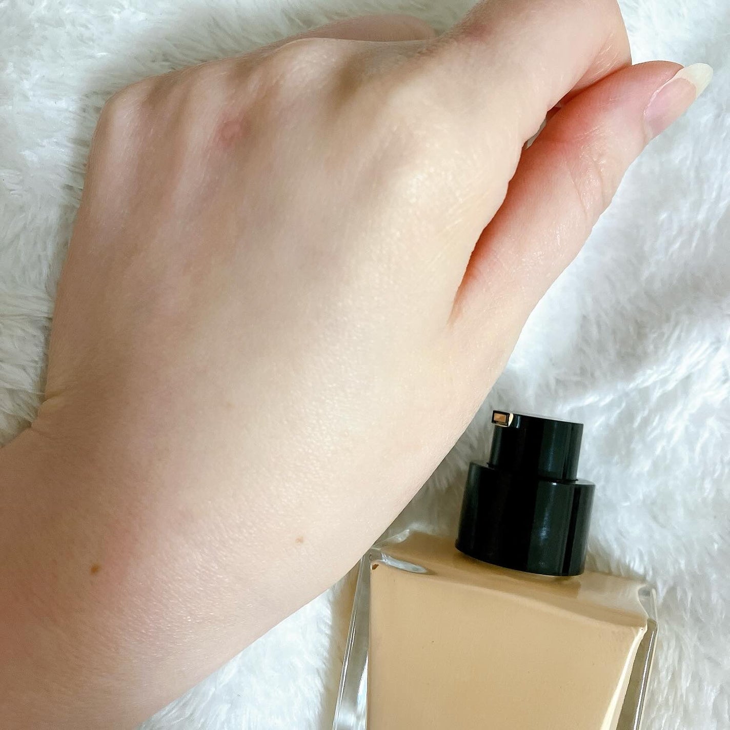 アンリミテッド ケア ツヤ セラム ファンデーション/shu uemura/リキッドファンデーションを使ったクチコミ(2枚目)