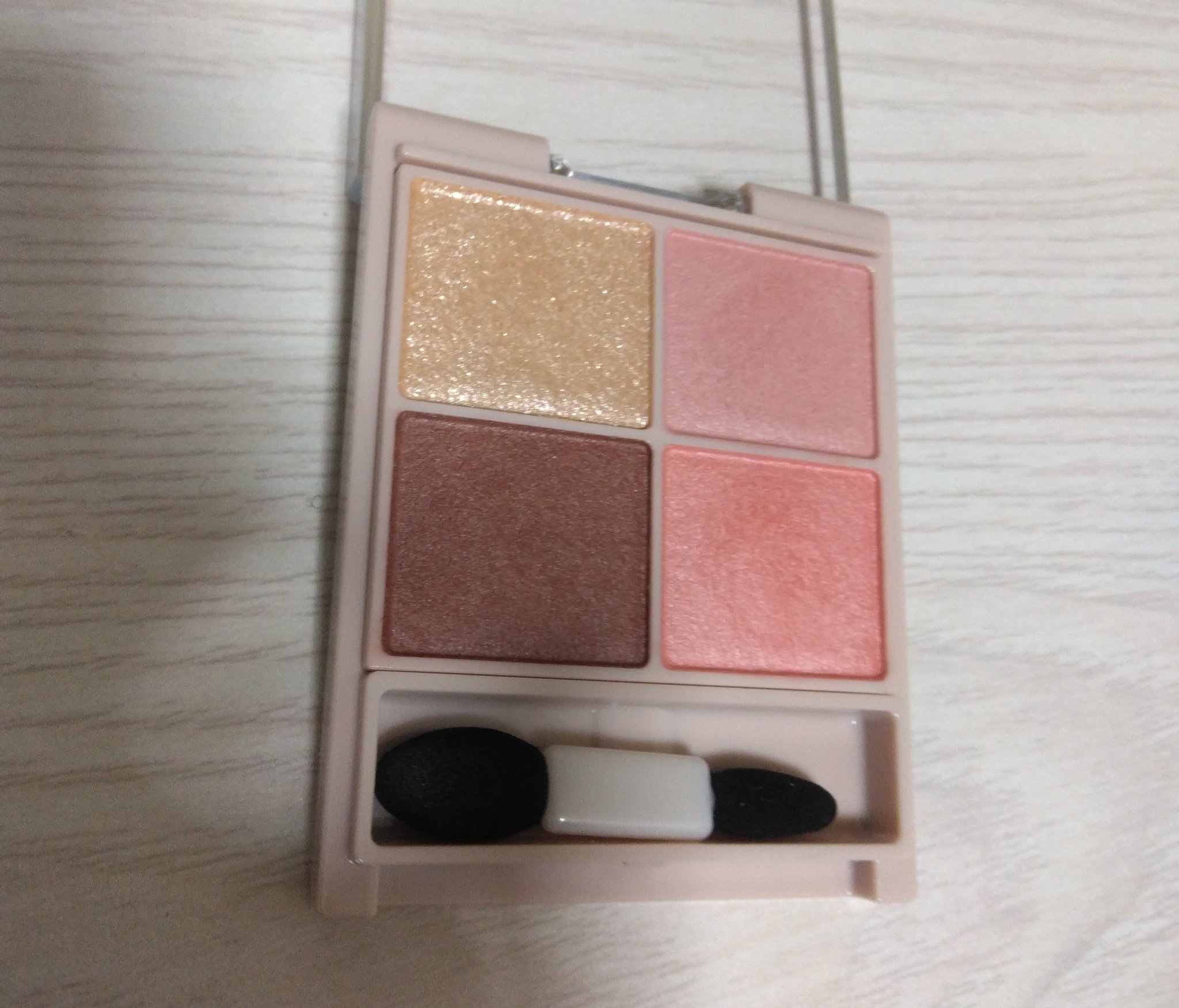 シルキースフレアイズ（マットタイプ）/キャンメイク/アイシャドウパレットを使ったクチコミ（1枚目）