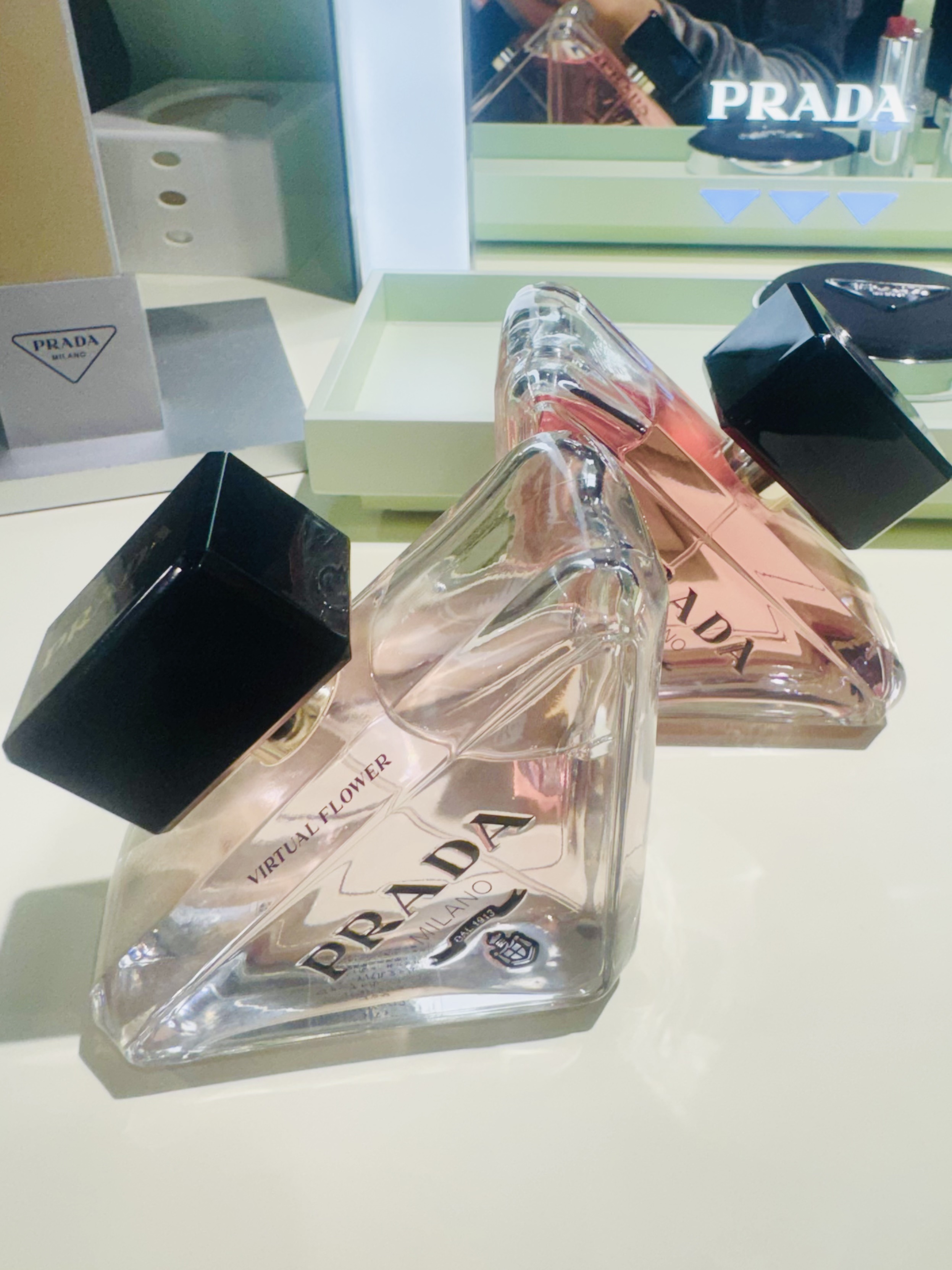 パラドックス オーデパルファム/PRADA BEAUTY/香水(レディース)を使ったクチコミ（2枚目）