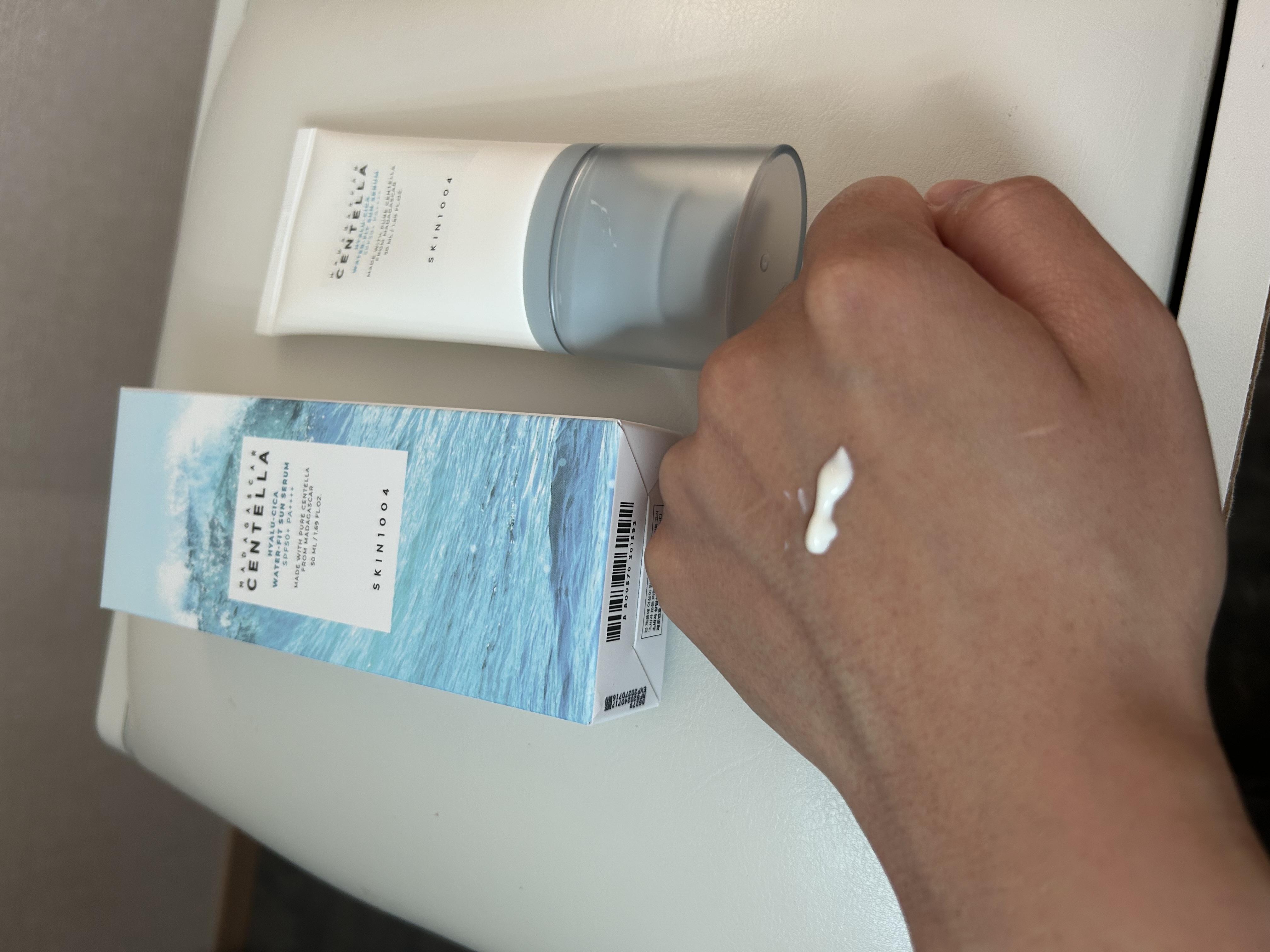 ヒアルーシカ ウォーターフィット サンセラム/SKIN1004/日焼け止めローションを使ったクチコミ（2枚目）