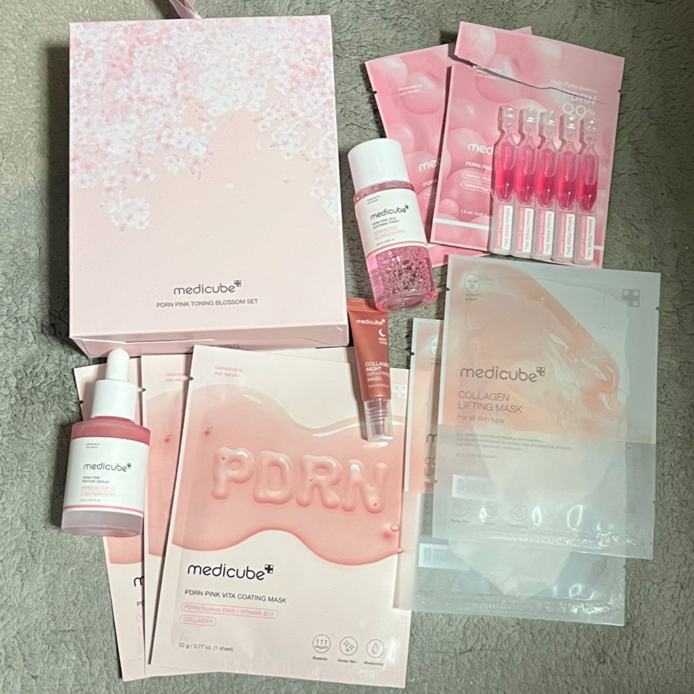 もち肌コラーゲンリフティングマスク/MEDICUBE/シートマスク・パックを使ったクチコミ(1枚目)