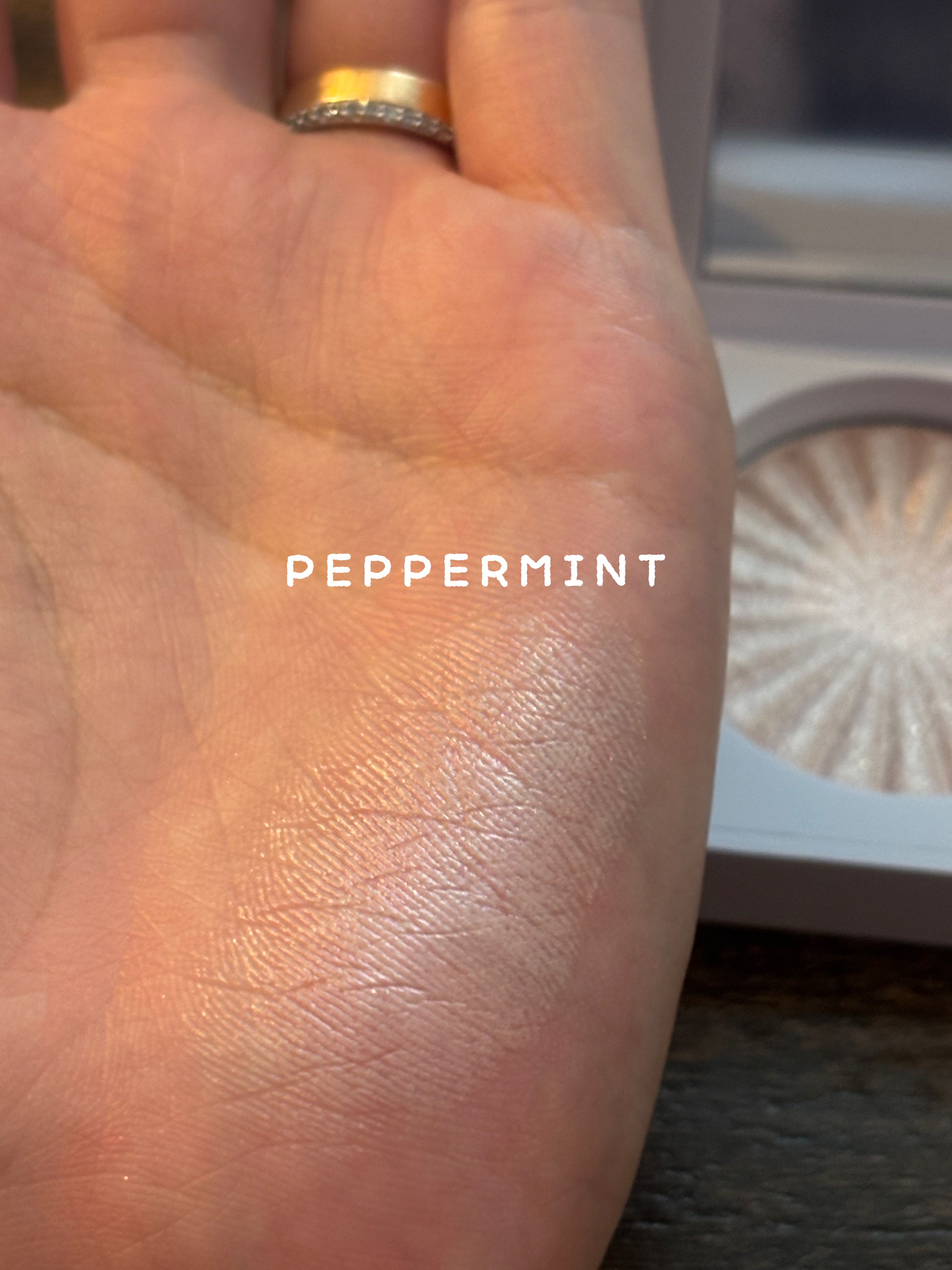 OFRA mini Highlighter/Ofra Cosmetics/パウダーハイライトを使ったクチコミ（3枚目）