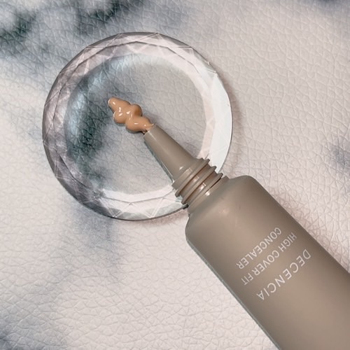 ディセンシア ハイカバーフィット コンシーラー/DECENCIA/リキッドコンシーラーを使ったクチコミ（3枚目）