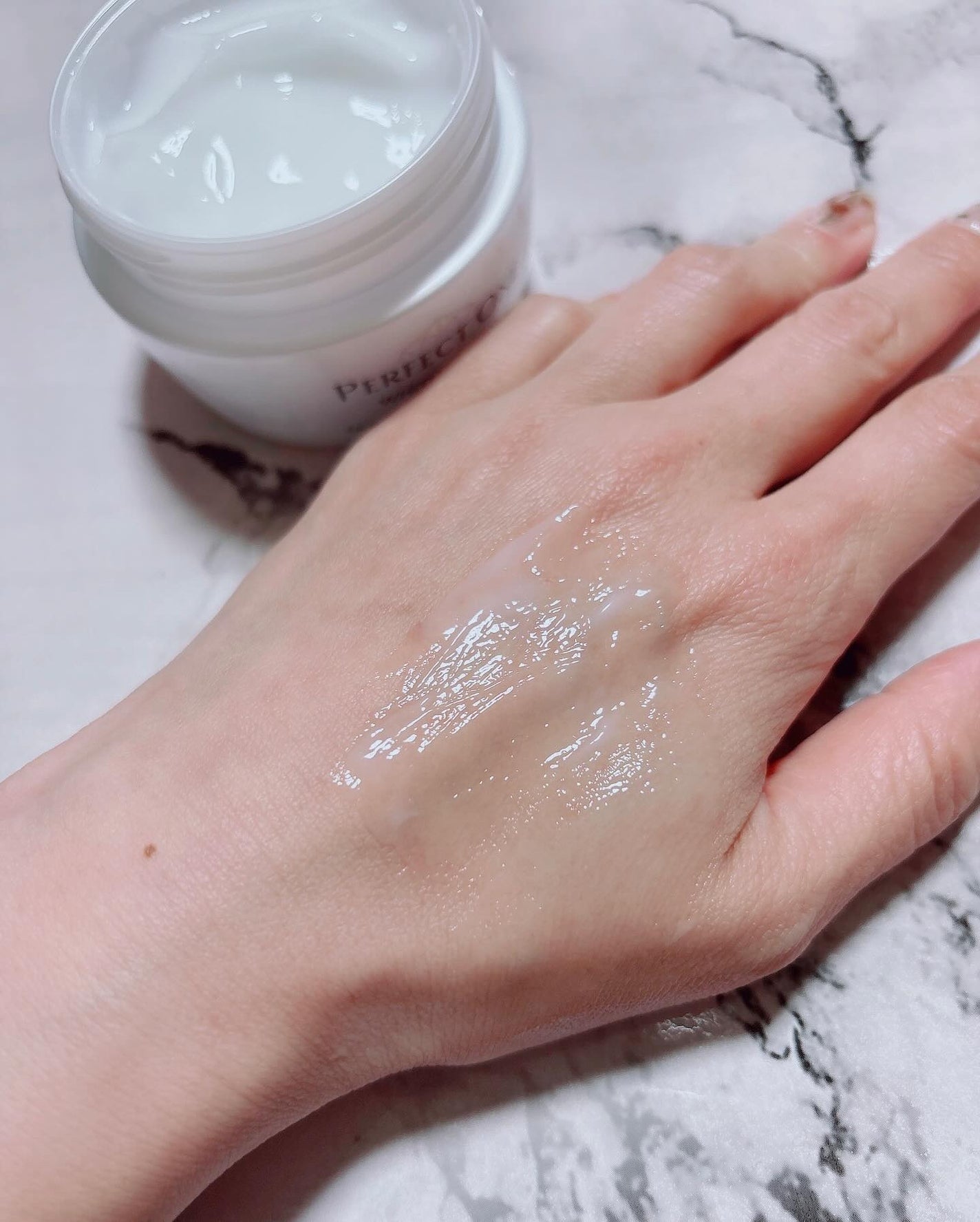 cherry on LIPS 「パーフェクトワンから商品提供いただきました@perfecton..」(5枚目)