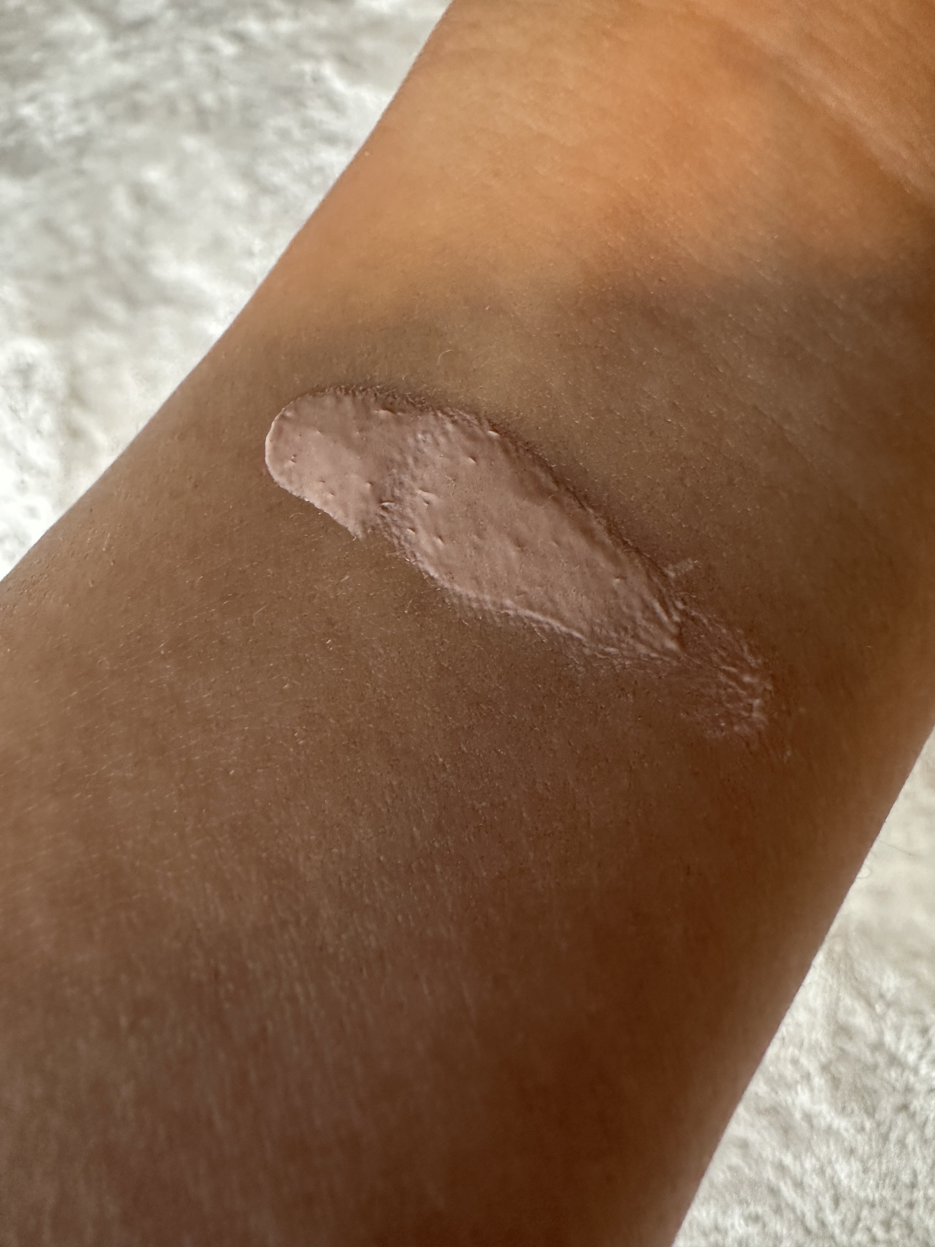 ザ・フラワーショップ　ベース ベージュ/THE FLOWER SHOP/化粧下地を使ったクチコミ（3枚目）