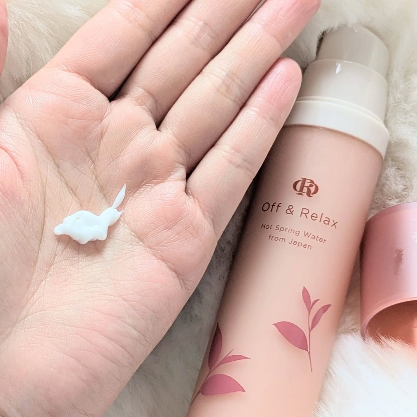 Off&Relax ＯＲシルキーナイトリペアプレミアムヘアミルクのクチコミ「人気のシルキーリペアシリーズにヘアミルクが新登場ときいて早速使ってみたよ🫶

ＯＲプレミアムヘ.....」（3枚目）