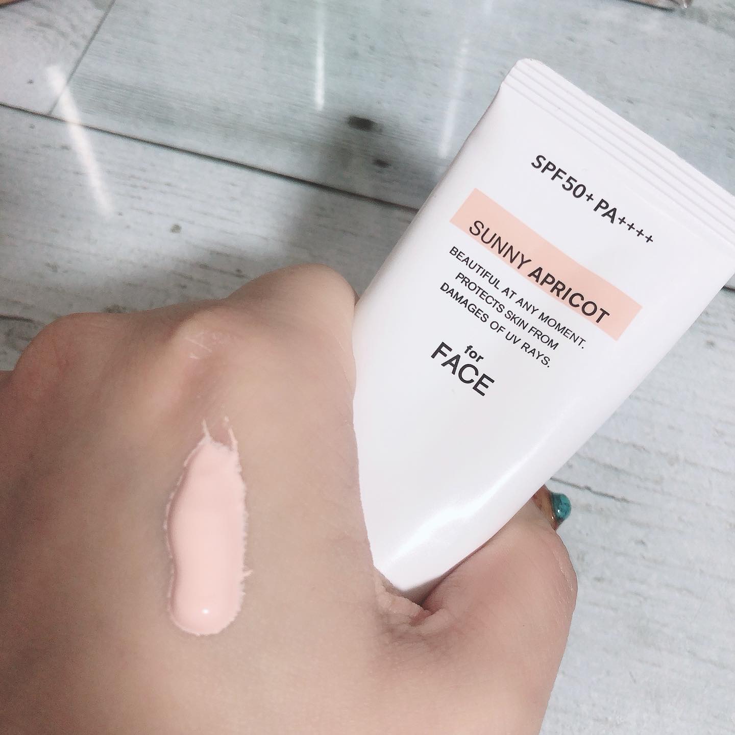 アリィー クロノビューティ カラーチューニングUV/アリィー/日焼け止めクリームを使ったクチコミ（2枚目）