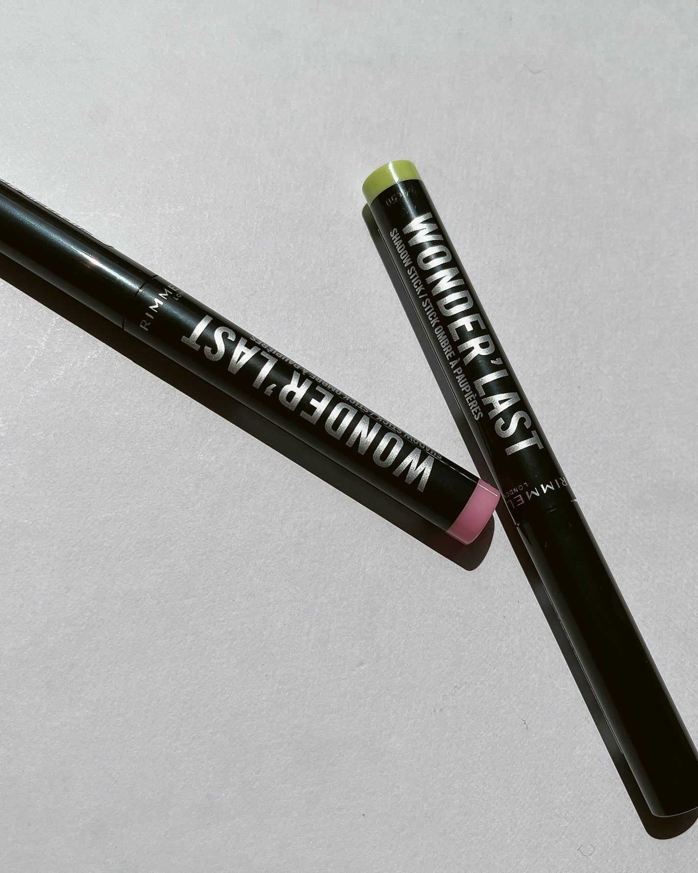 ワンダー ラスト アイシャドウ スティック/リンメル ロンドン/スティックアイシャドウを使ったクチコミ(4枚目)