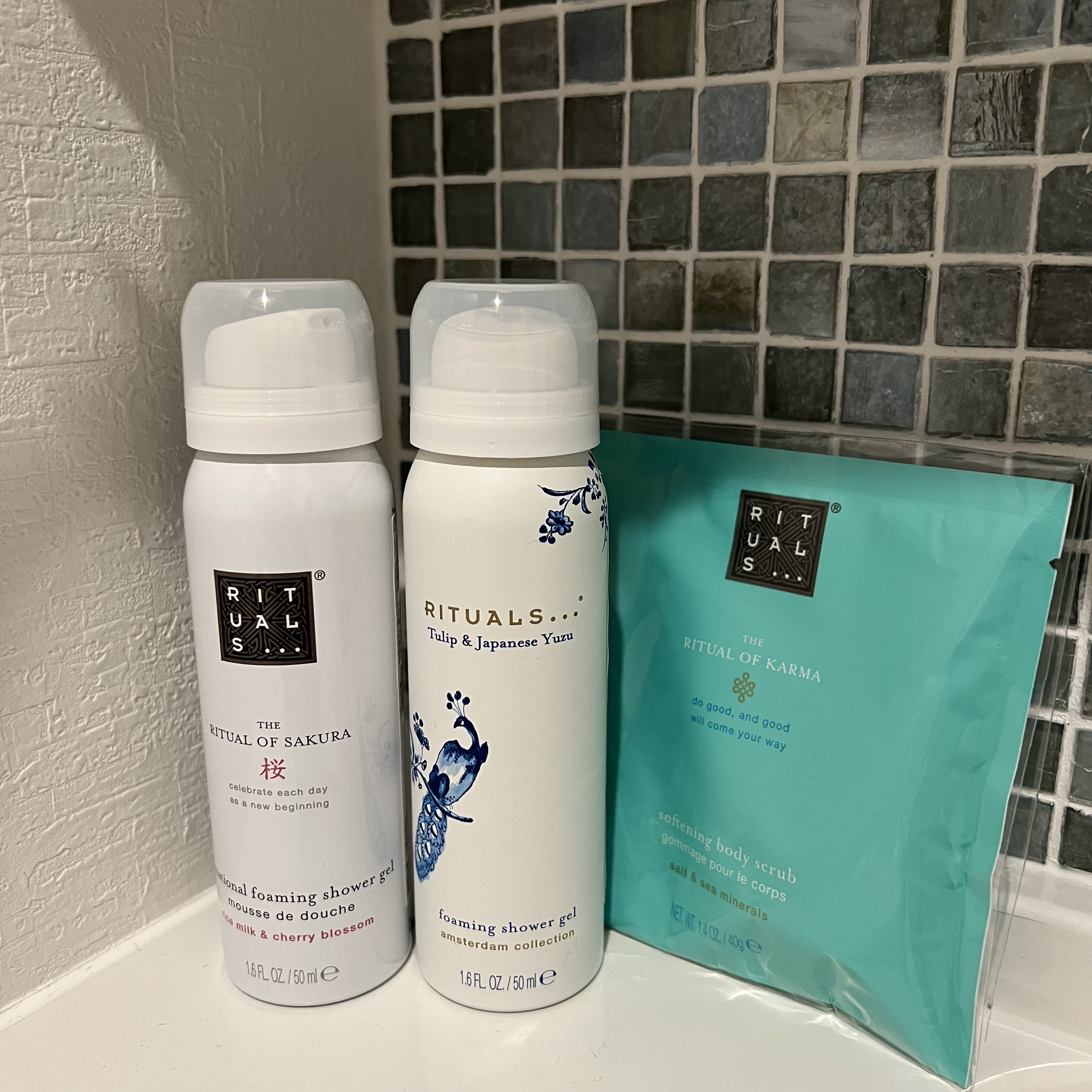 アムステルダム コレクション フォーミング シャワー ジェル/RITUALS/ボディソープを使ったクチコミ（3枚目）