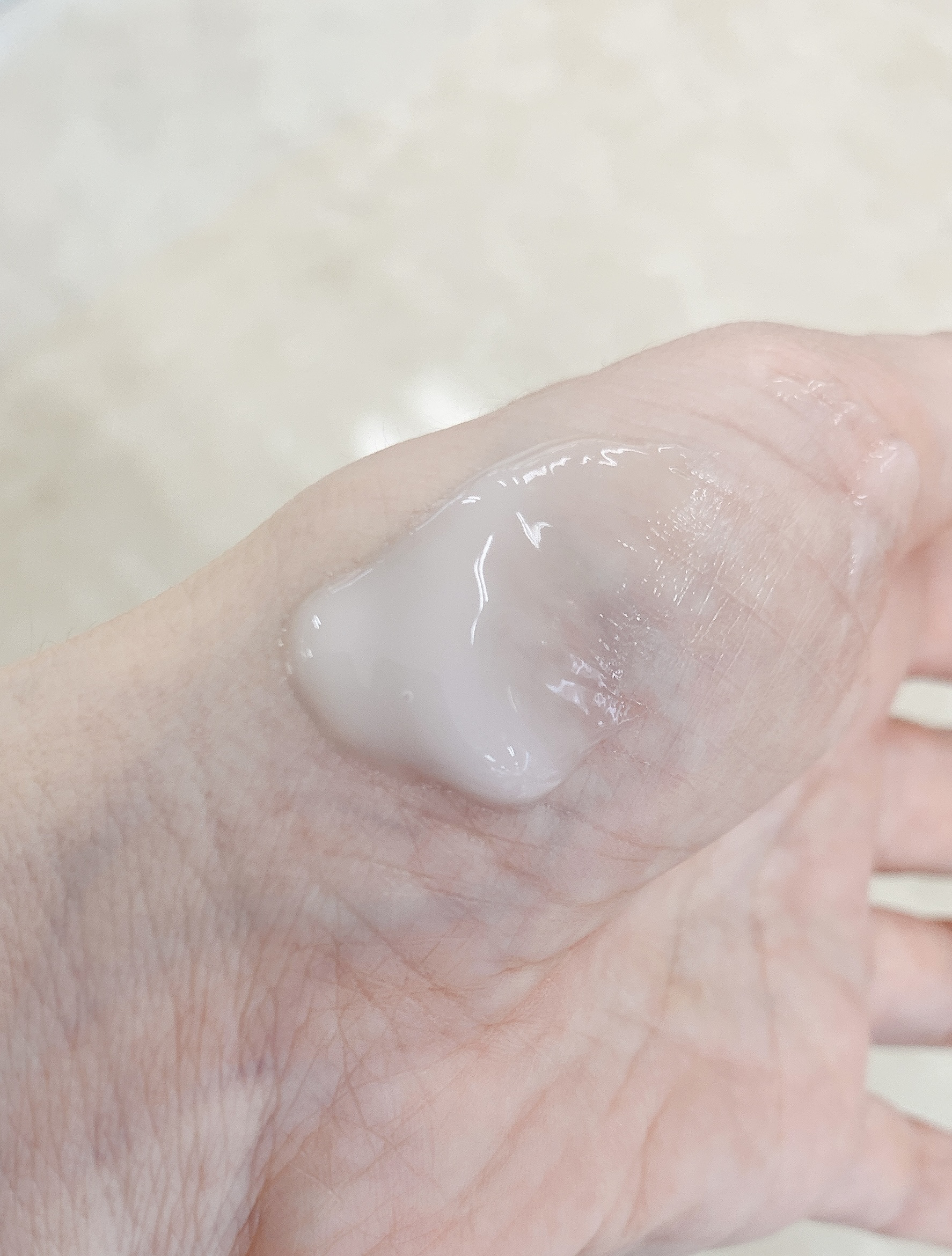 薬用しみ対策美白ジェル/メラノCC/フェイスクリームを使ったクチコミ（2枚目）