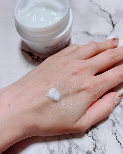 cherry on LIPS 「パーフェクトワンから商品提供いただきました@perfecton..」(4枚目)