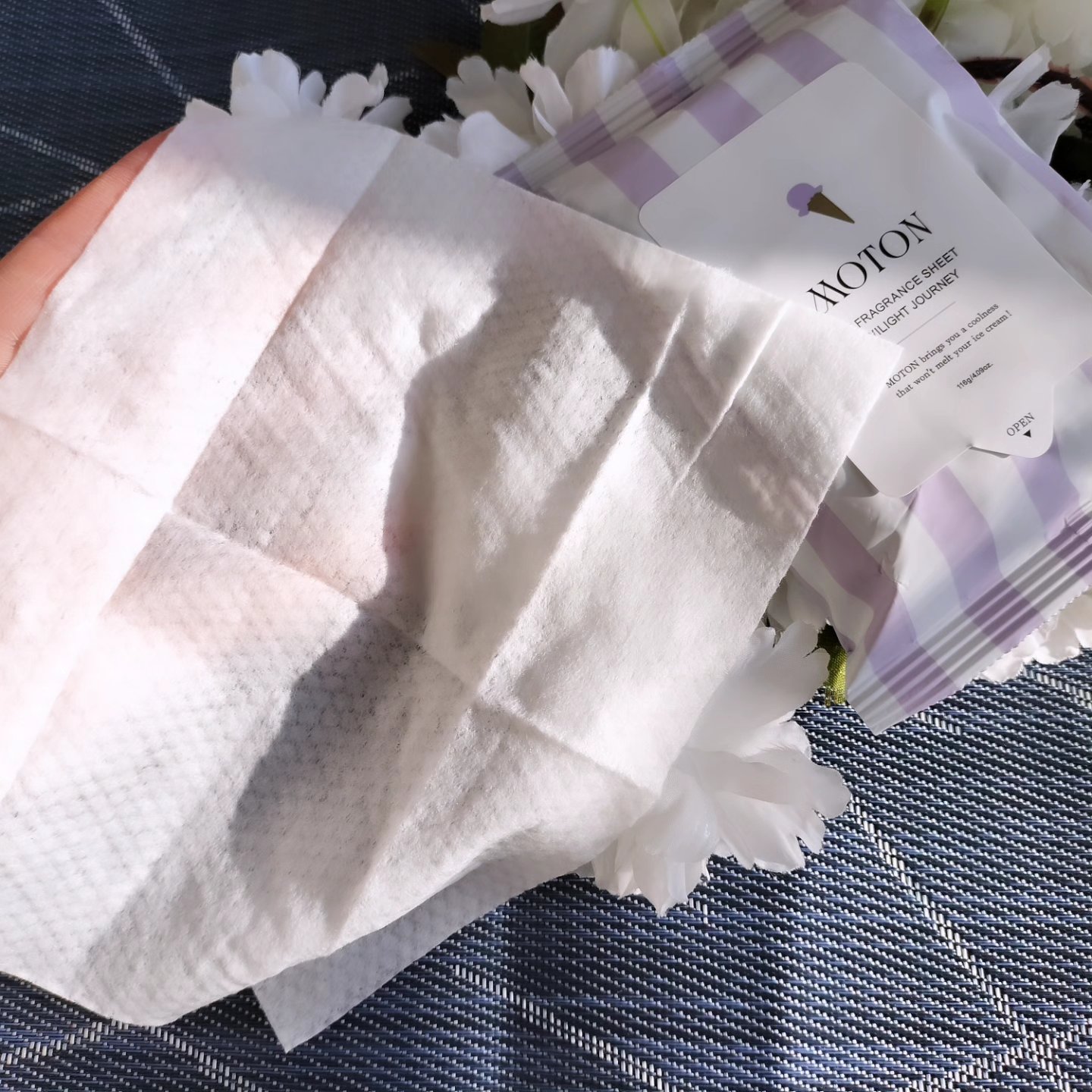 アイスフレグランスシート TWILIGHT JOURNEY/MOTON/ボディシートを使ったクチコミ（2枚目）