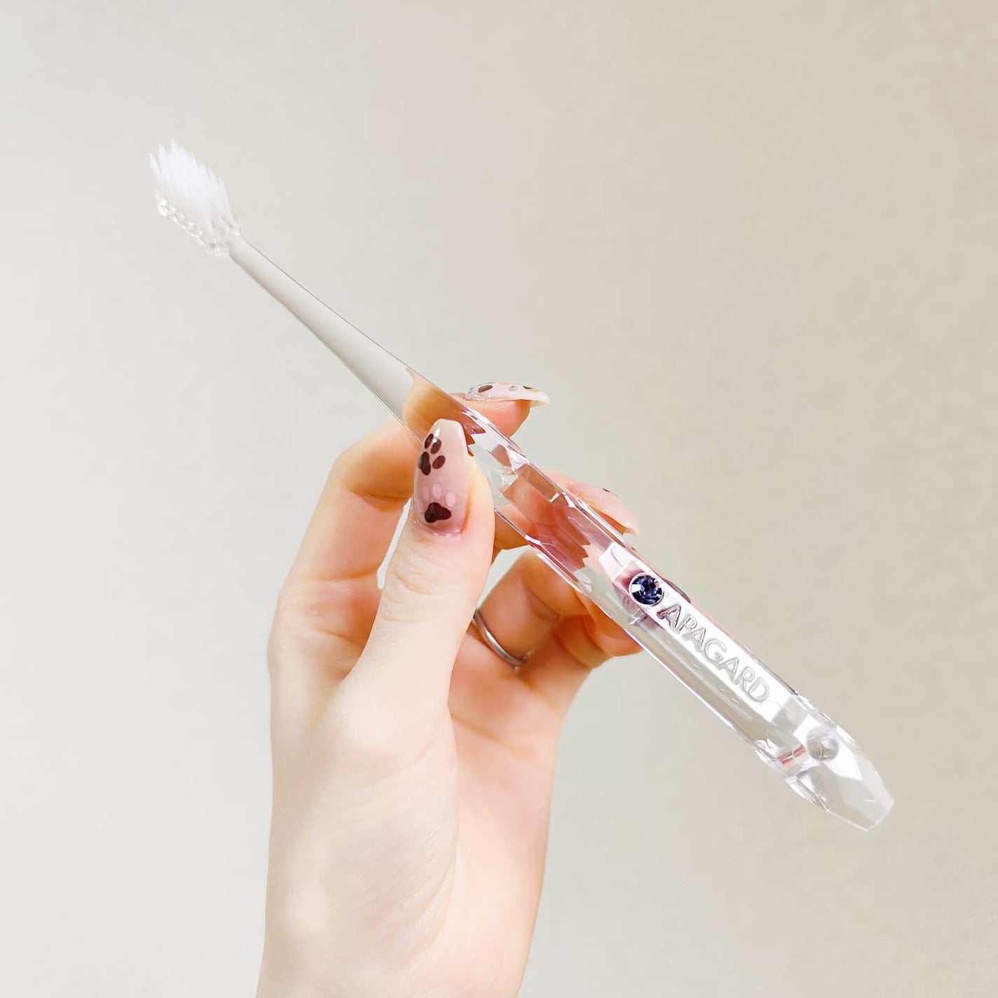 アパガードクリスタル歯ブラシ/アパガード/歯ブラシを使ったクチコミ(6枚目)