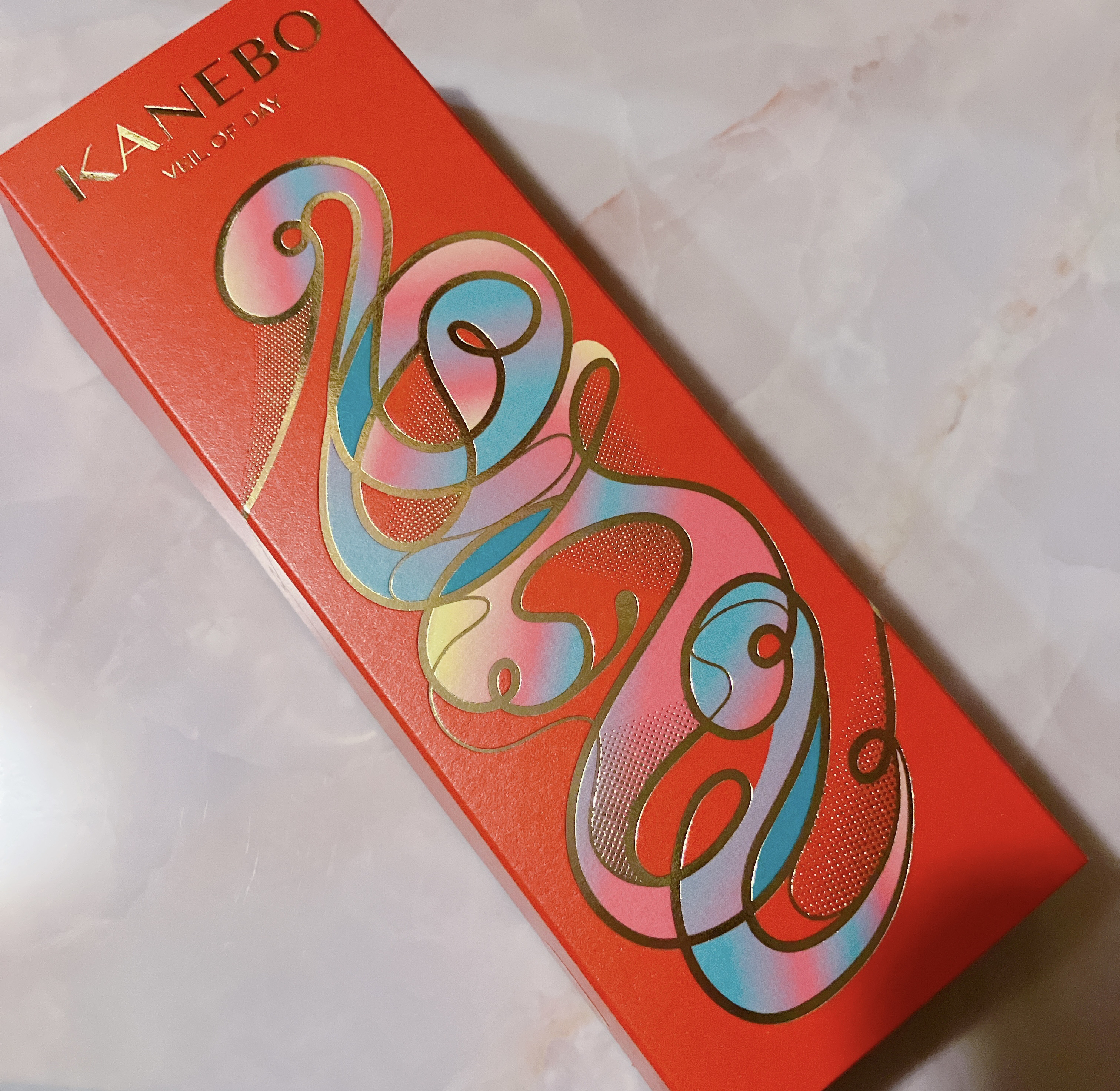 ヴェイル　オブ　デイ　リミテッド　エディション　２０２５60g／ヴェイルオブデイ ヴェイル オブ デイ リミテッド エディション 2025 | KANEBO