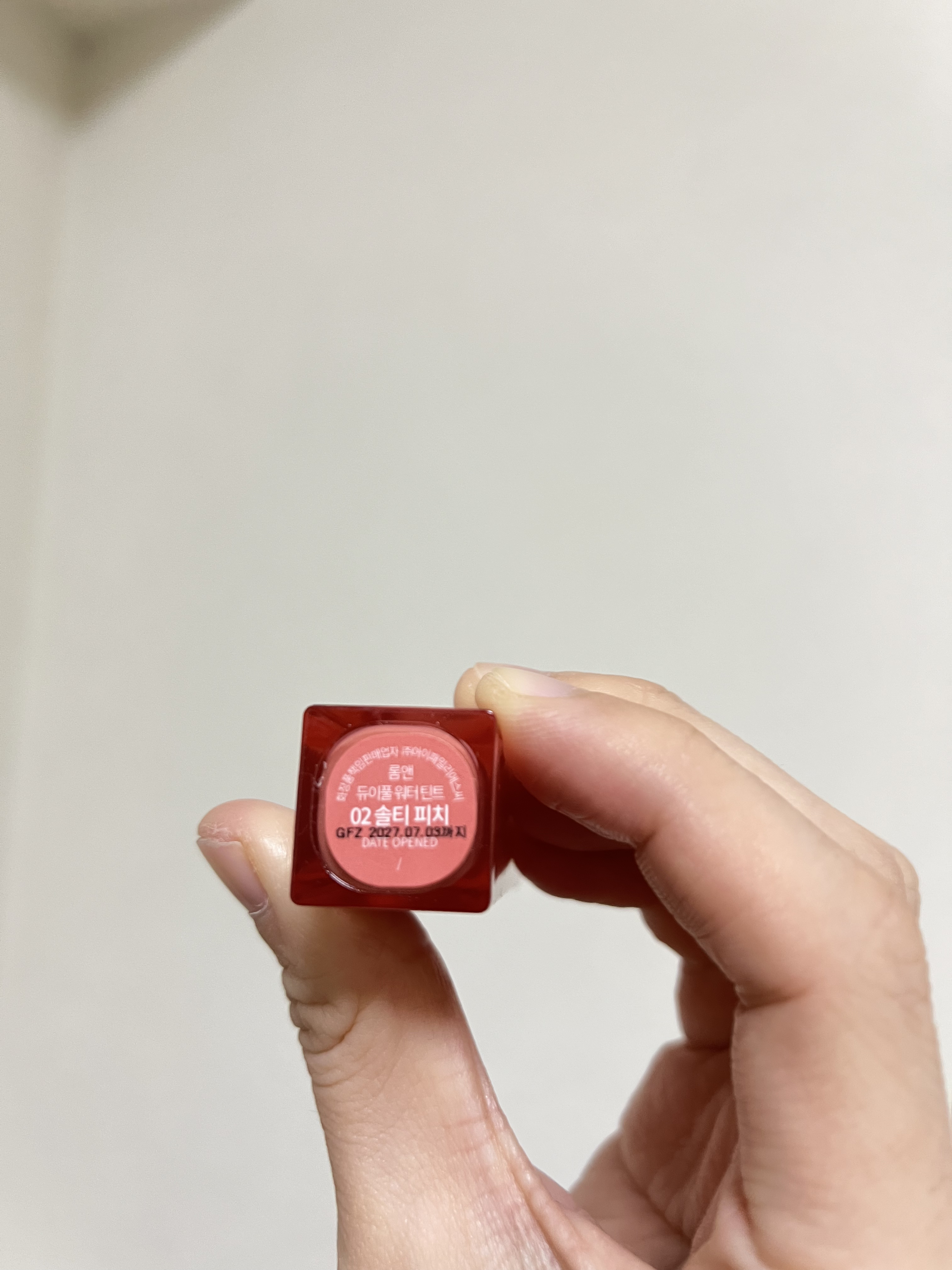 デュイフルウォーターティント 02 ソルティーピーチ/rom&nd/リップティントを使ったクチコミ（3枚目）