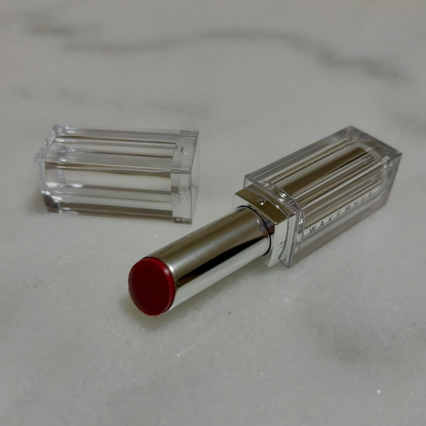 デュイジェルグレーズスティック/wakemake/口紅を使ったクチコミ（2枚目）