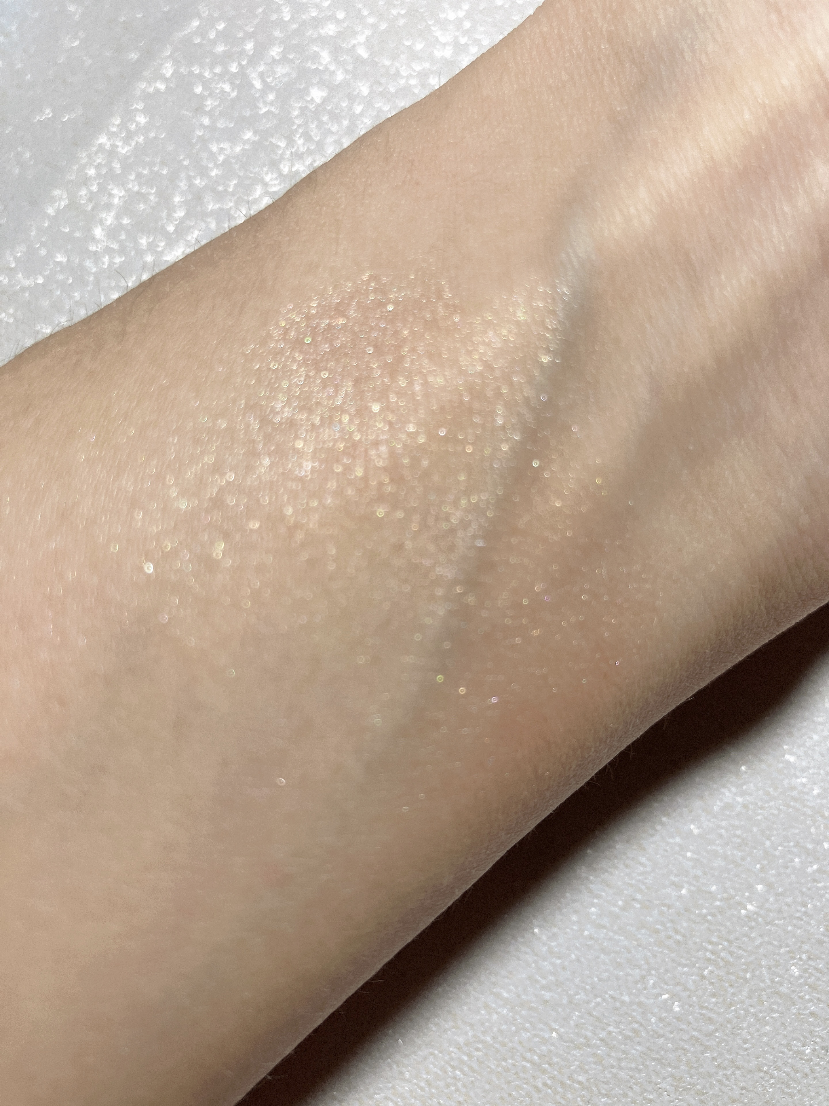 エレガンス シルキー リクイッド アイズ/Elégance/リキッドアイシャドウを使ったクチコミ（2枚目）