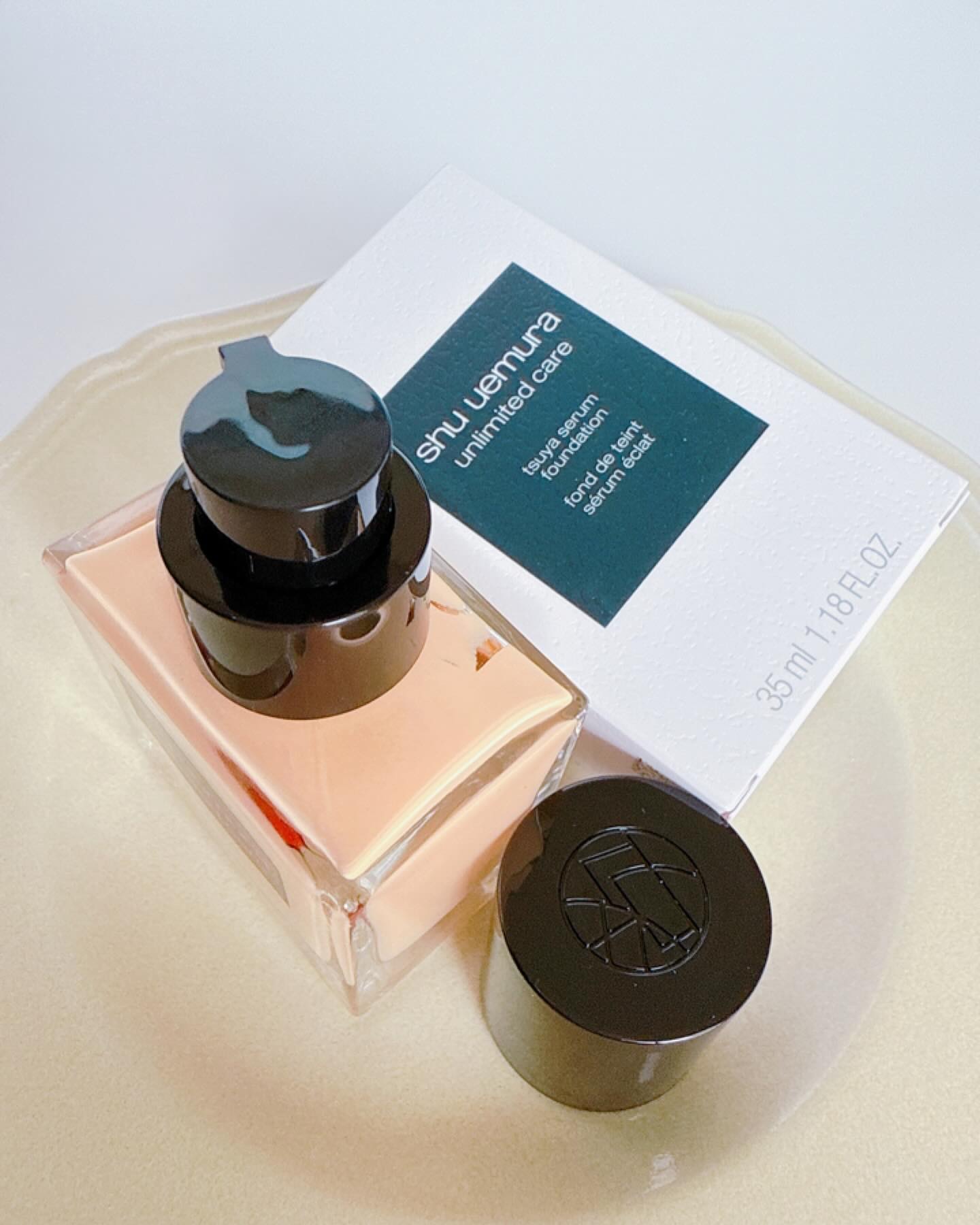 アンリミテッド ケア ツヤ セラム ファンデーション/shu uemura/リキッドファンデーションを使ったクチコミ（3枚目）