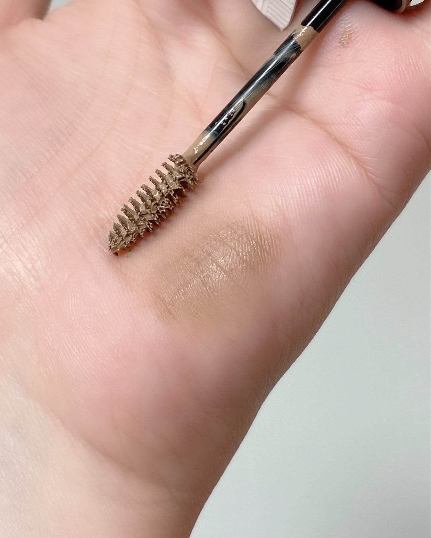 ピメル　うそつき眉マスカラ　マイルドベージュ/pdc/アイブロウを使ったクチコミ（3枚目）