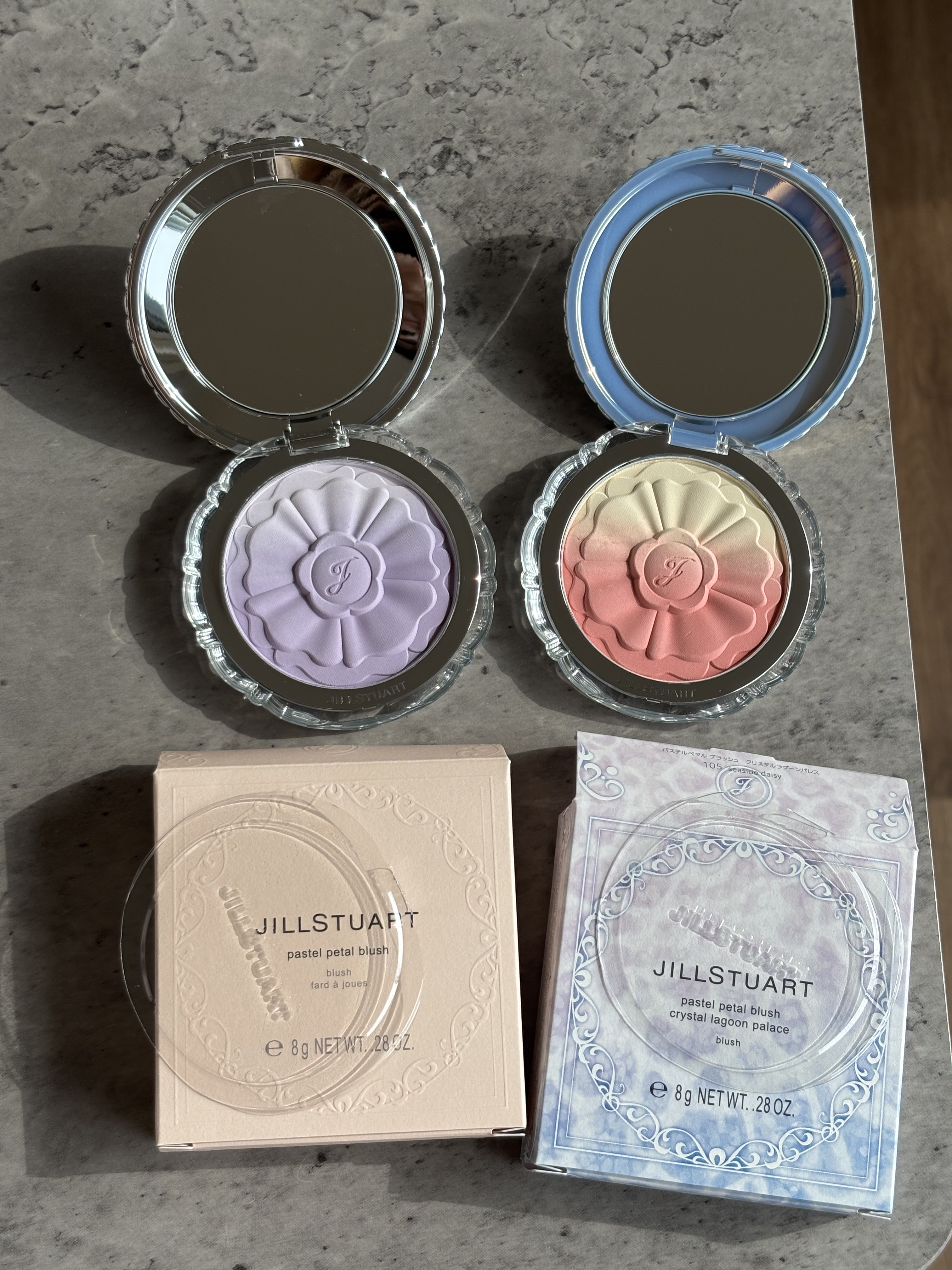 ジルスチュアート　パステルペタル ブラッシュ/JILL STUART/パウダーチークを使ったクチコミ（1枚目）