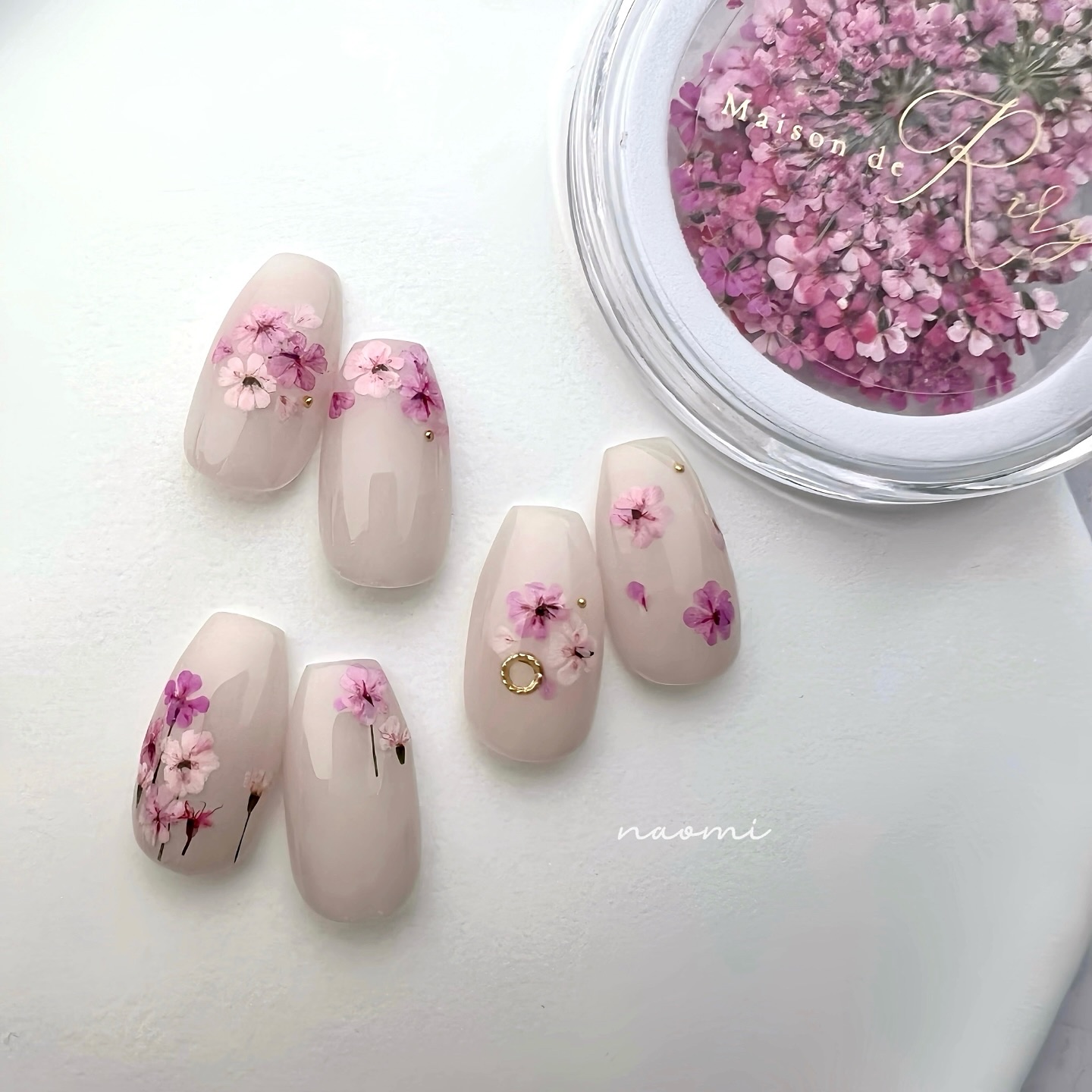 #押し花ネイル,#フラワーネイル,#ピンクネイル,#お花ネイル,#入学式ネイル,#春ネイル,#桜ネイル,#ボタニカルネイル,#大人可愛いネイルのネイルデザイン