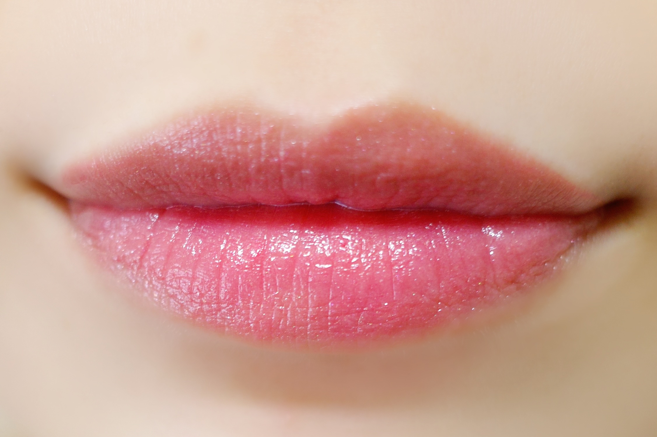 キヌケアグローアップ グリーム/shu uemura/口紅を使ったクチコミ（3枚目）