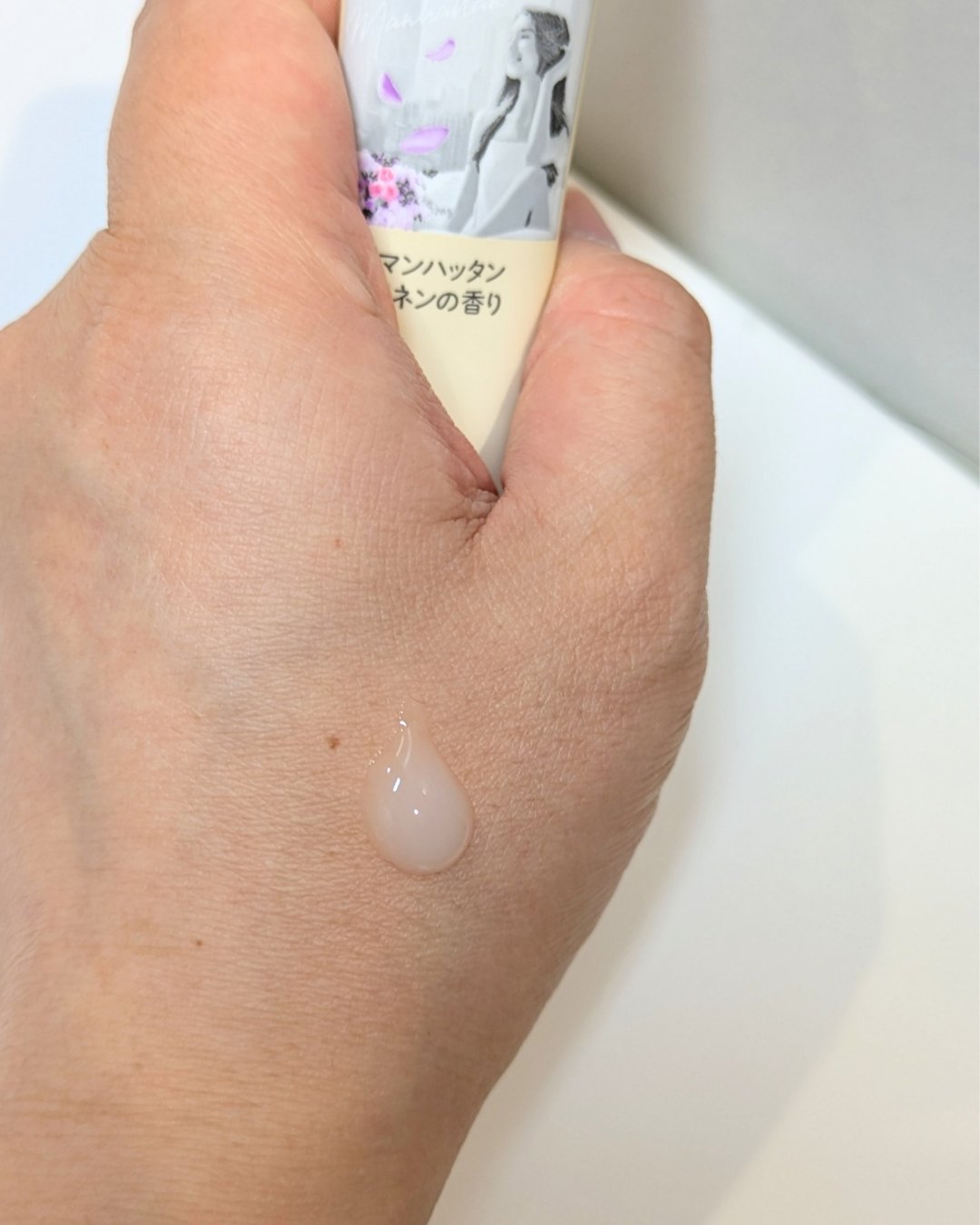 8x4 アロマスイッチ 涼感ネックジェル マンハッタンリネンの香り/８ｘ４/デオドラント・制汗剤を使ったクチコミ（3枚目）